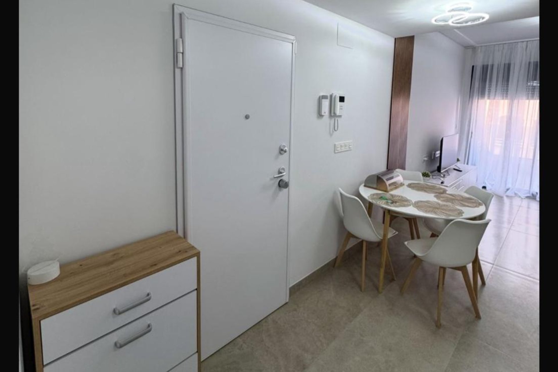 Resale - Apartment -
Torrevieja - Playa del Cura
