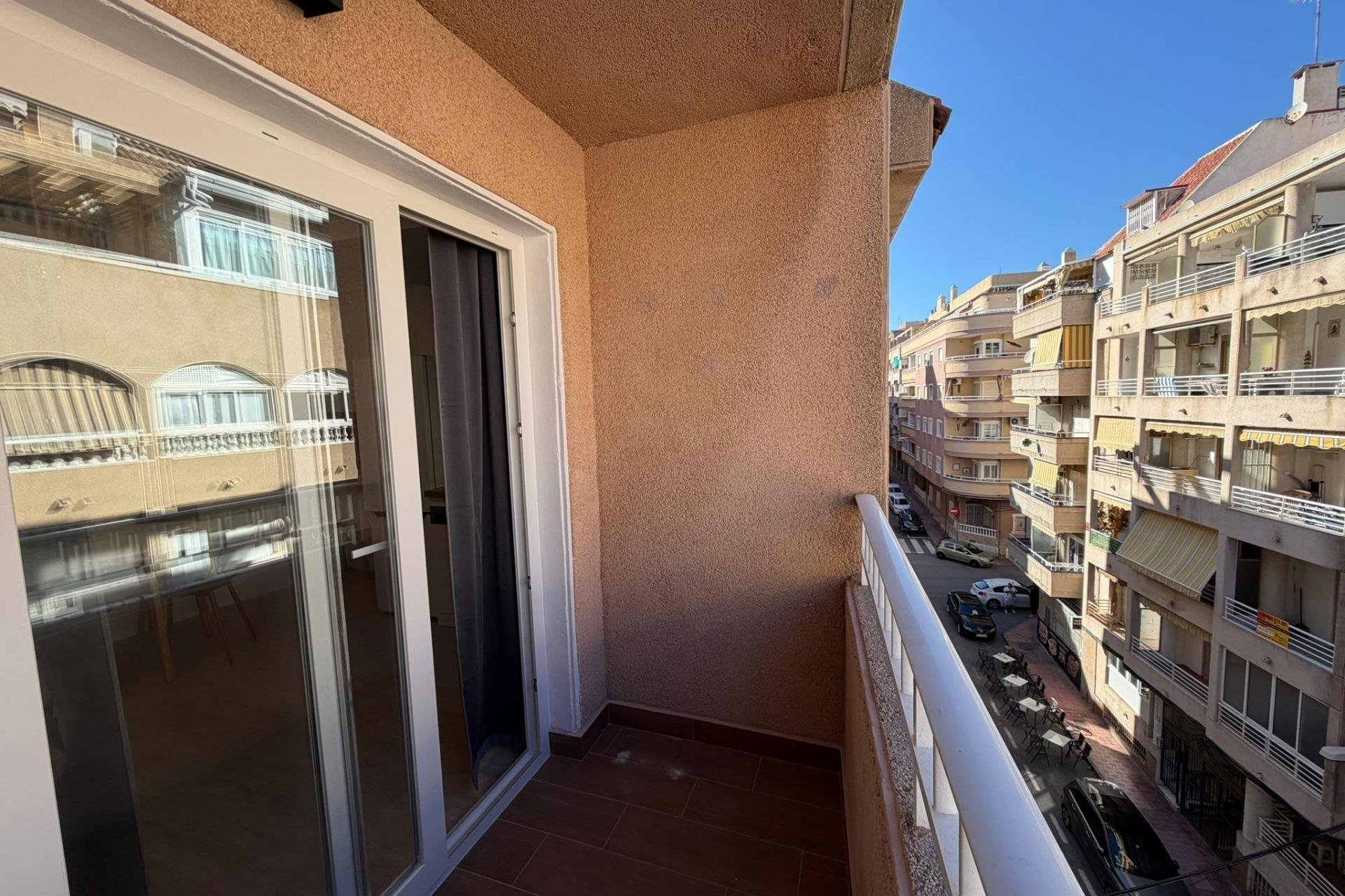 Resale - Apartment -
Torrevieja - Playa del Cura