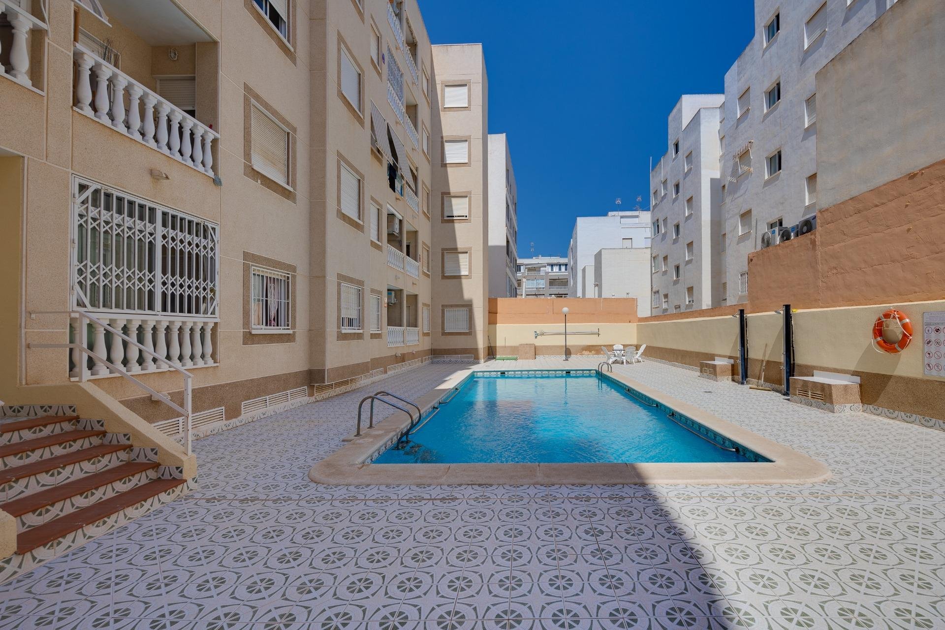 Resale - Apartment -
Torrevieja - Playa del Cura