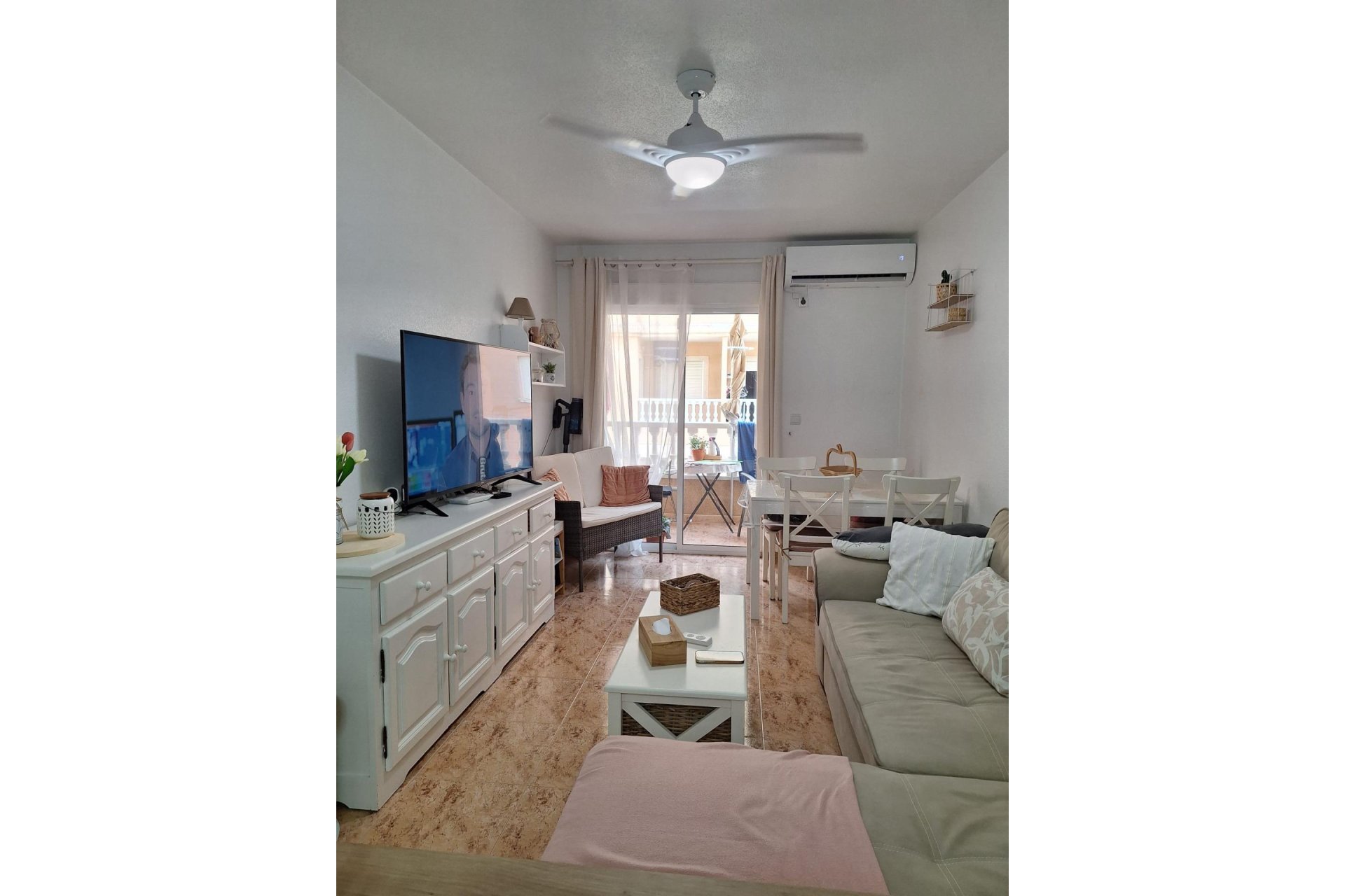 Resale - Apartment -
Torrevieja - Playa del Cura
