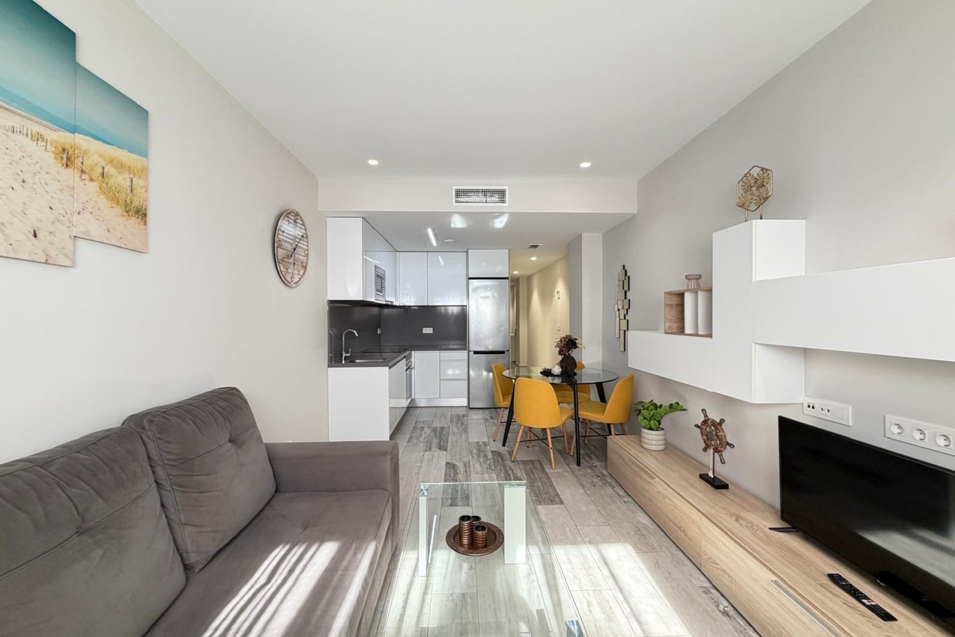 Resale - Apartment -
Torrevieja - Playa del Cura