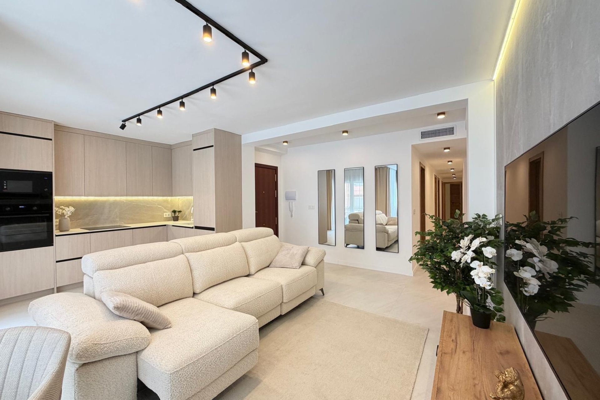 Resale - Apartment -
Torrevieja - Playa del Cura