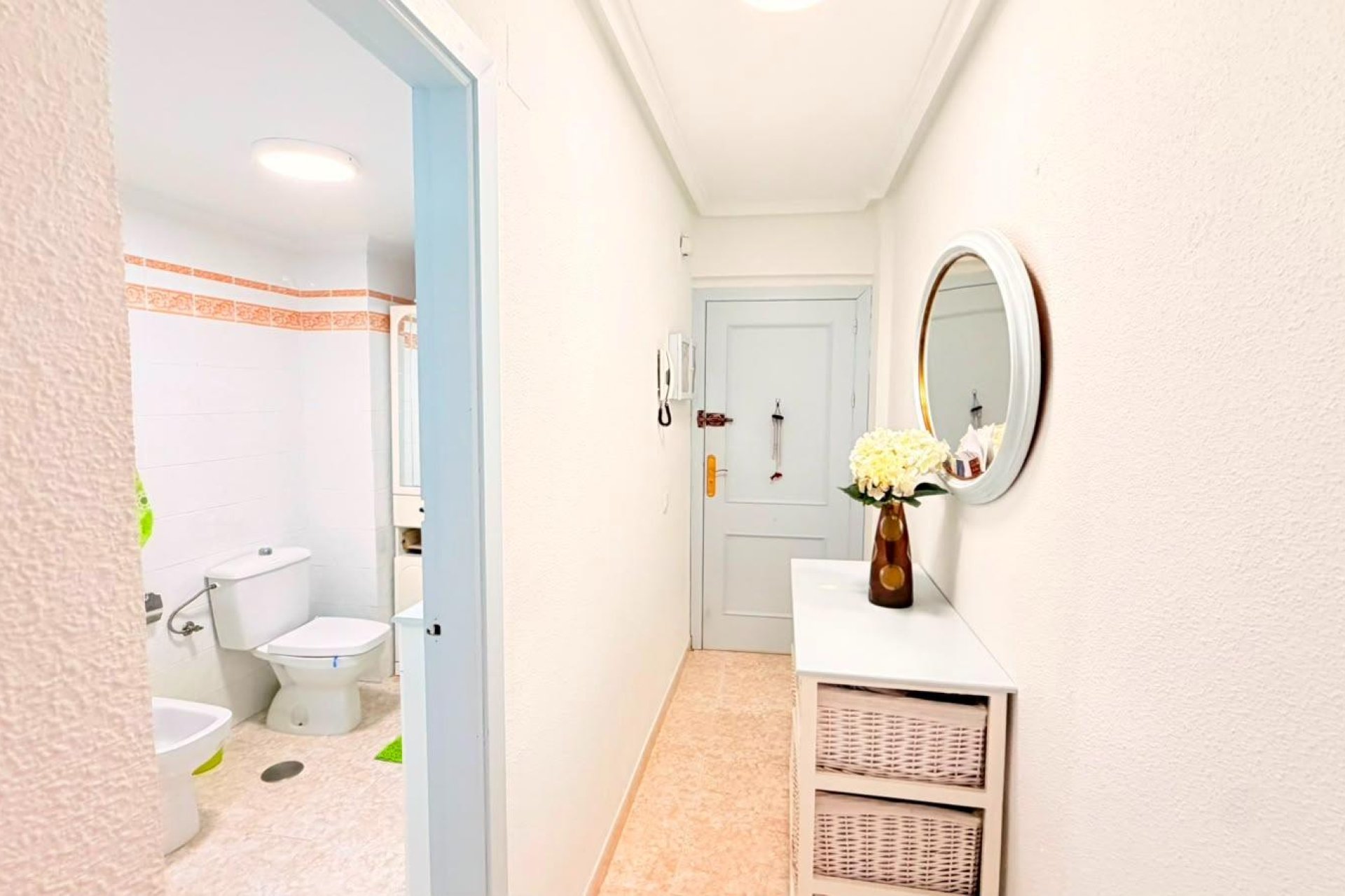 Resale - Apartment -
Torrevieja - Playa del Cura