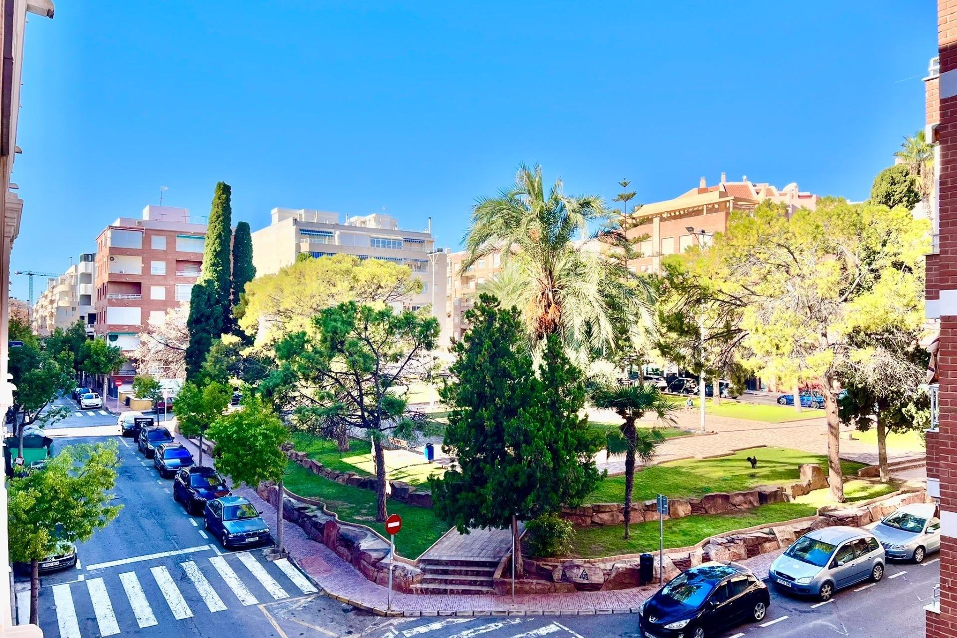 Resale - Apartment -
Torrevieja - Playa del Cura