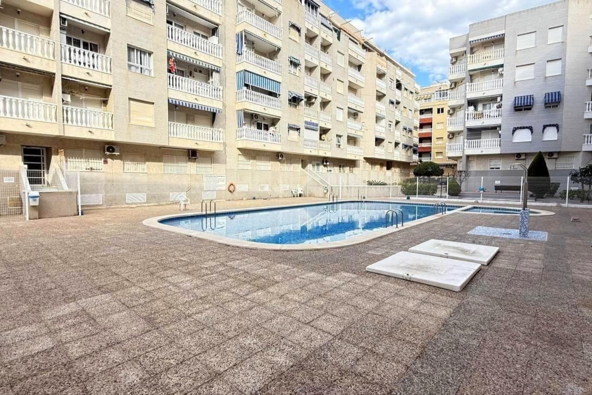 Resale - Apartment -
Torrevieja - Playa del Cura