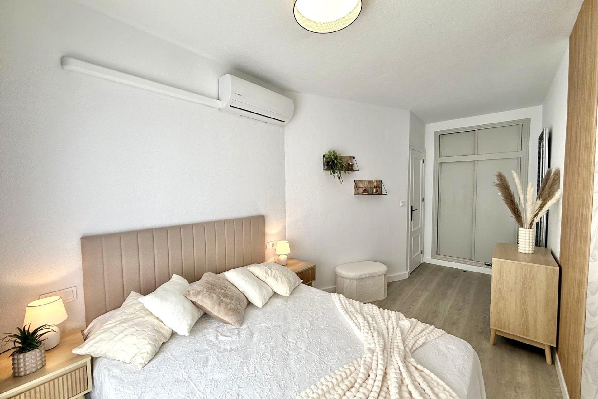 Resale - Apartment -
Torrevieja - Playa del Cura