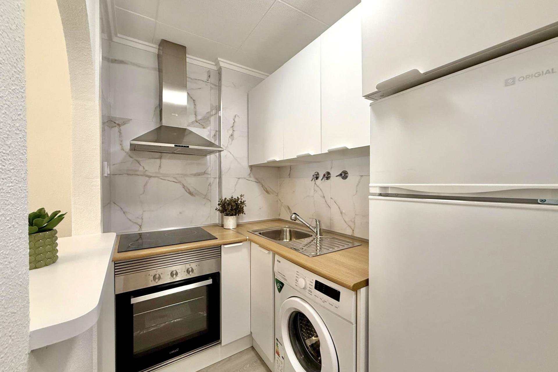 Resale - Apartment -
Torrevieja - Playa del Cura