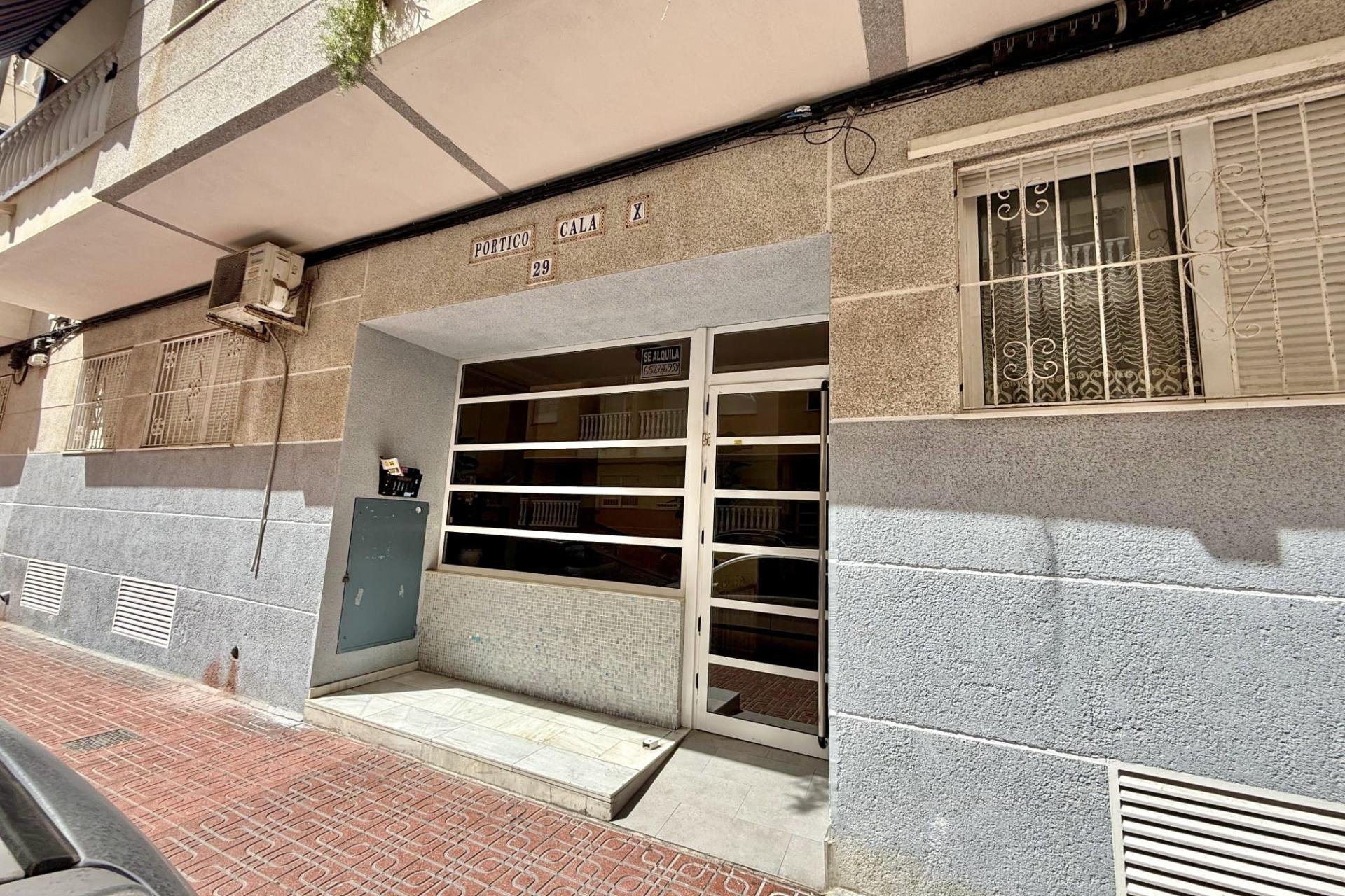 Resale - Apartment -
Torrevieja - Playa del Cura