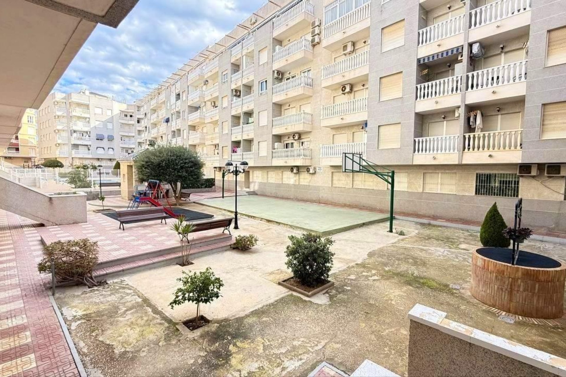 Resale - Apartment -
Torrevieja - Playa del Cura