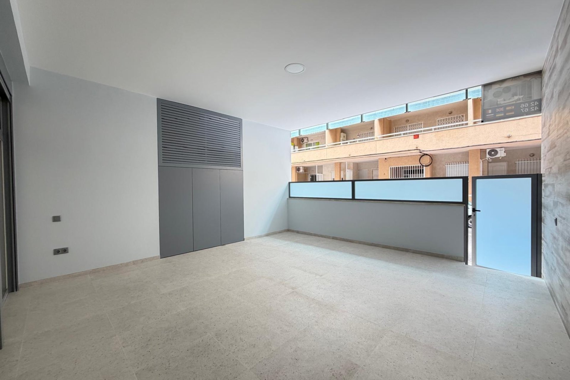 Resale - Apartment -
Torrevieja - Playa del Cura