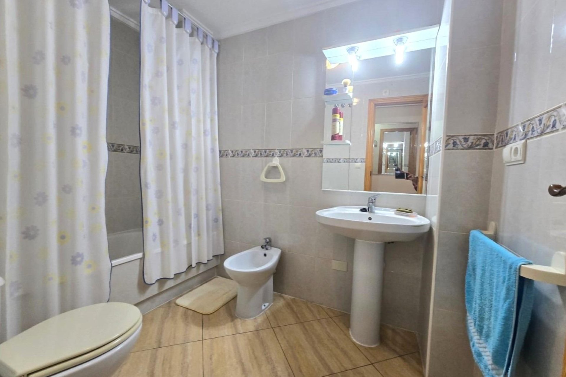 Resale - Apartment -
Torrevieja - Playa del Cura