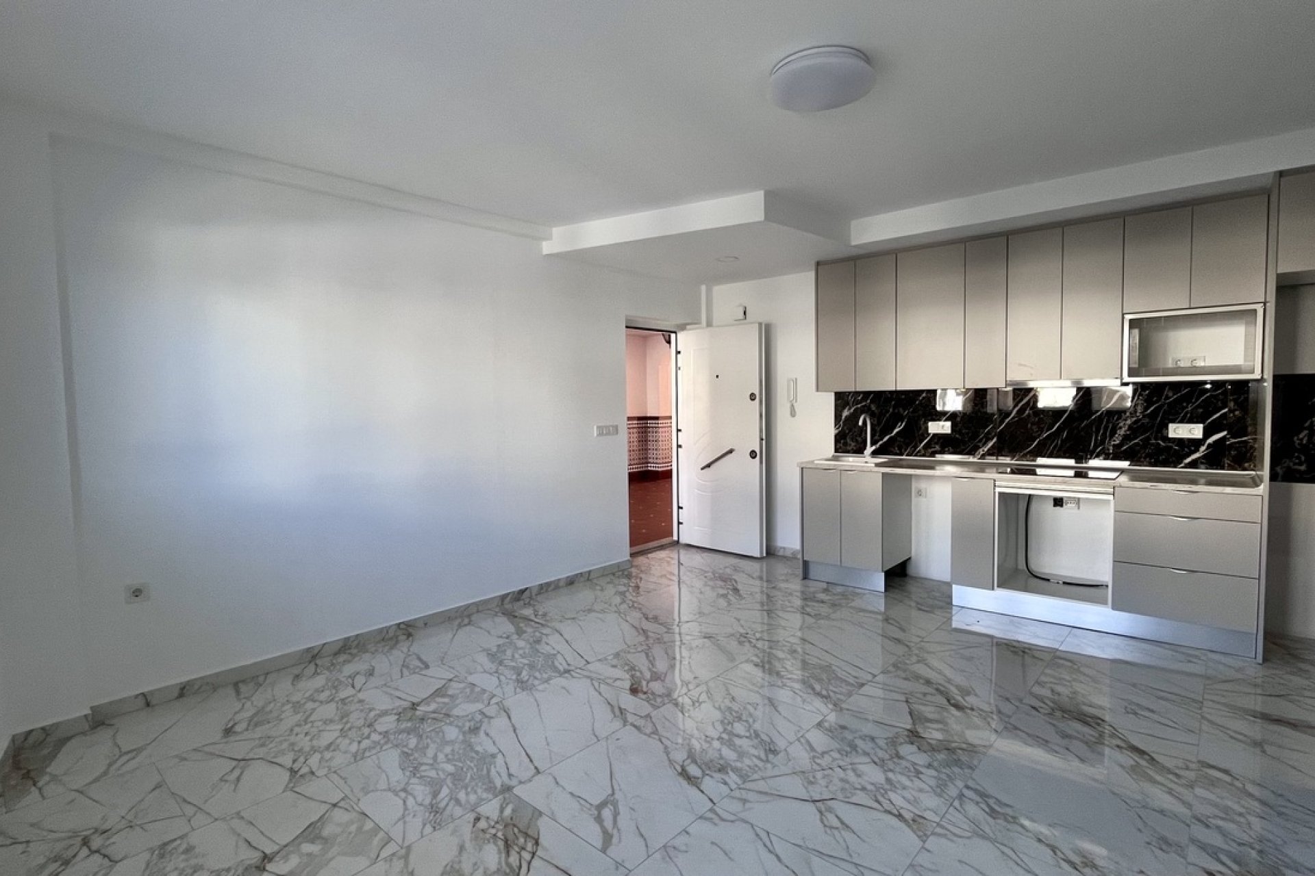 Resale - Apartment -
Torrevieja - PLAYA LOS LOCOS