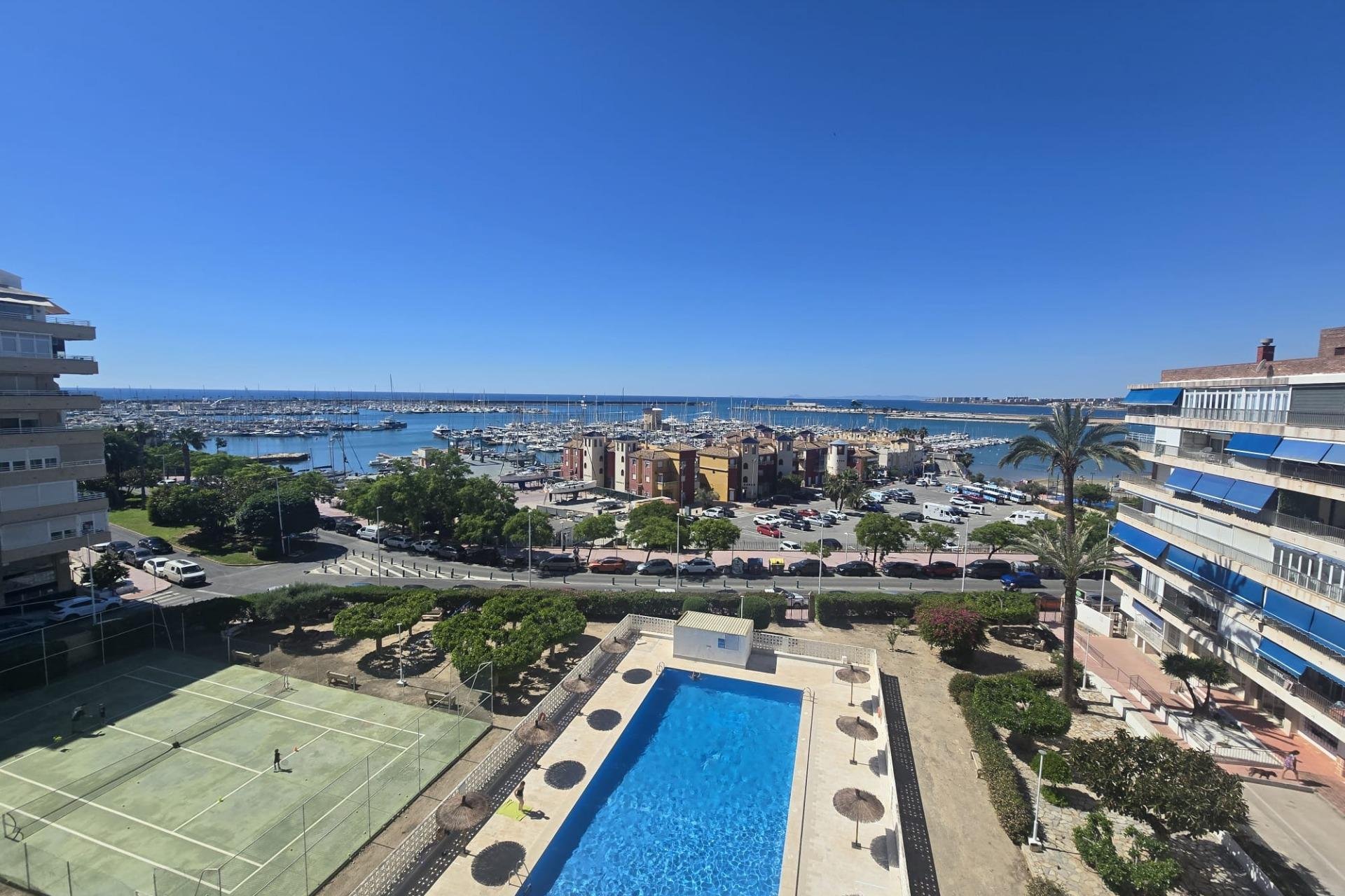 Resale - Apartment -
Torrevieja - Puerto Deportivo Marina Salinas