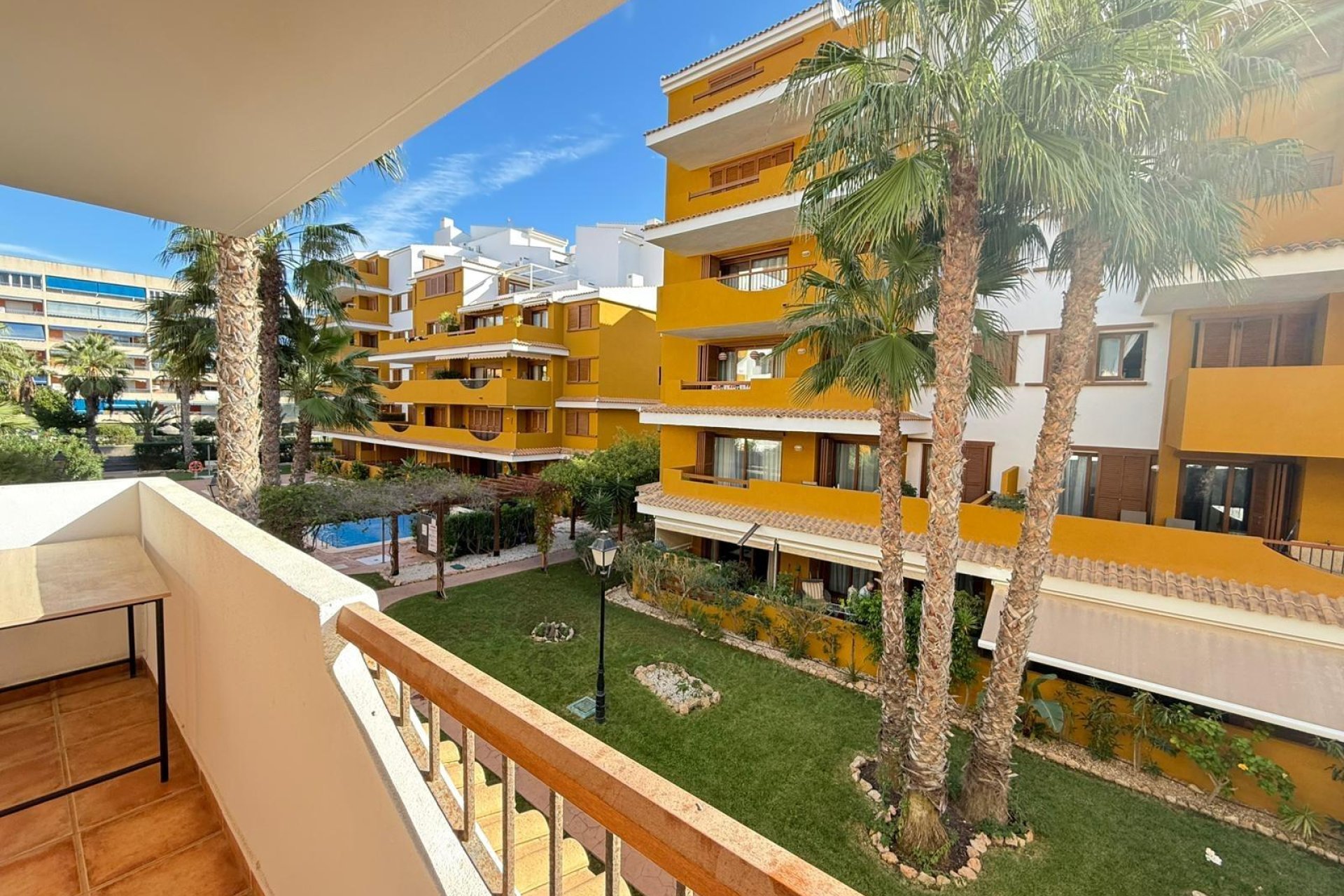 Resale - Apartment -
Torrevieja - Punta Prima