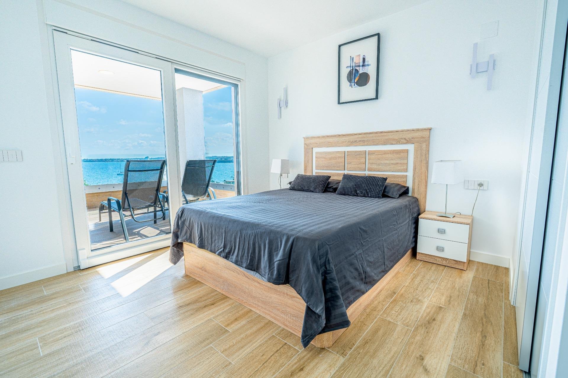 Resale - Apartment -
Torrevieja - Punta Prima