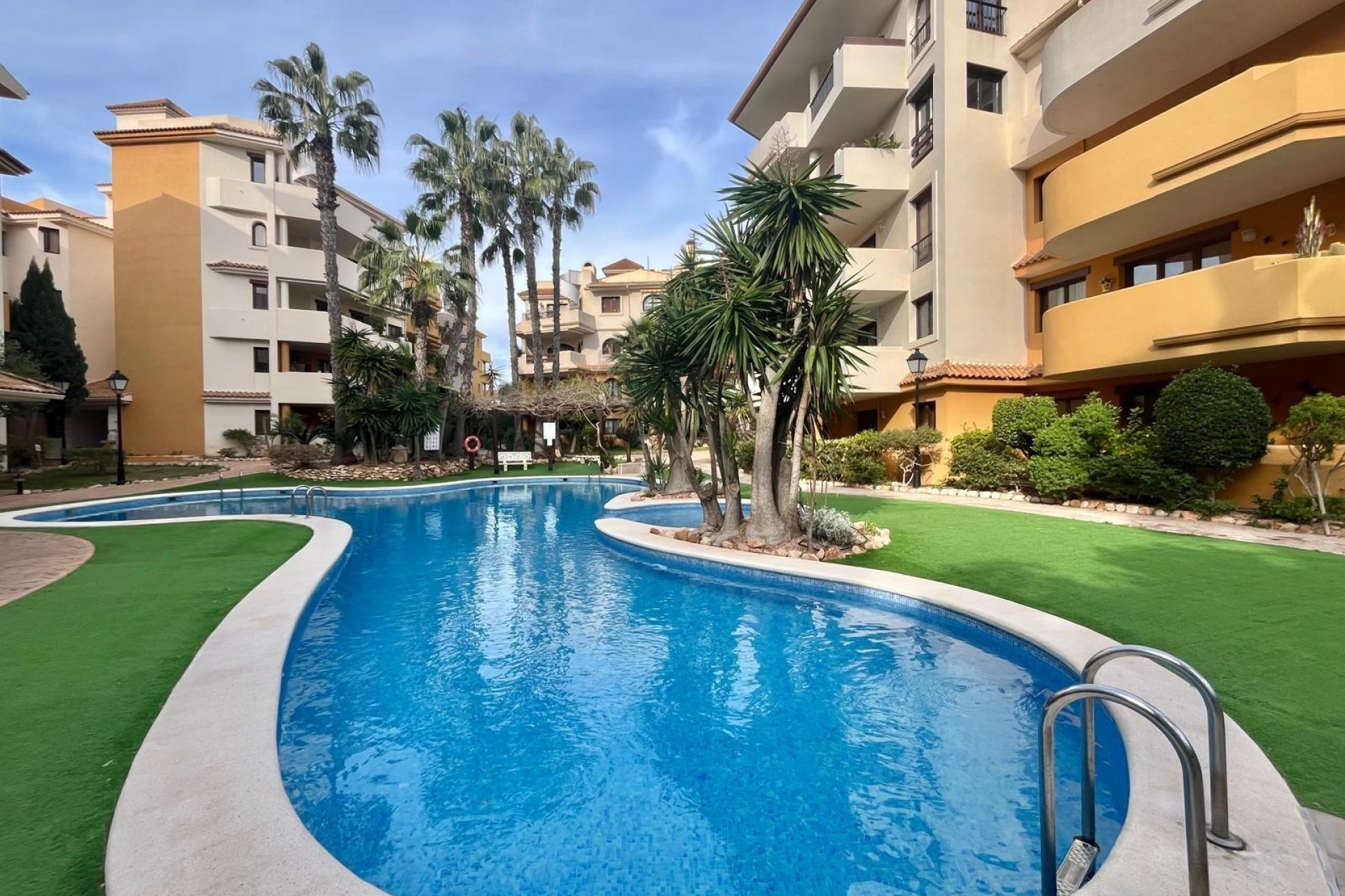 Resale - Apartment -
Torrevieja - Punta Prima