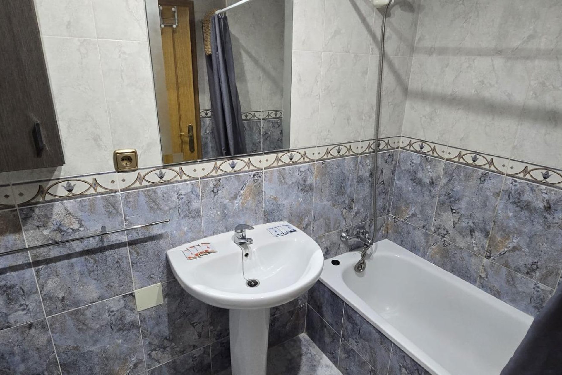 Resale - Apartment -
Torrevieja