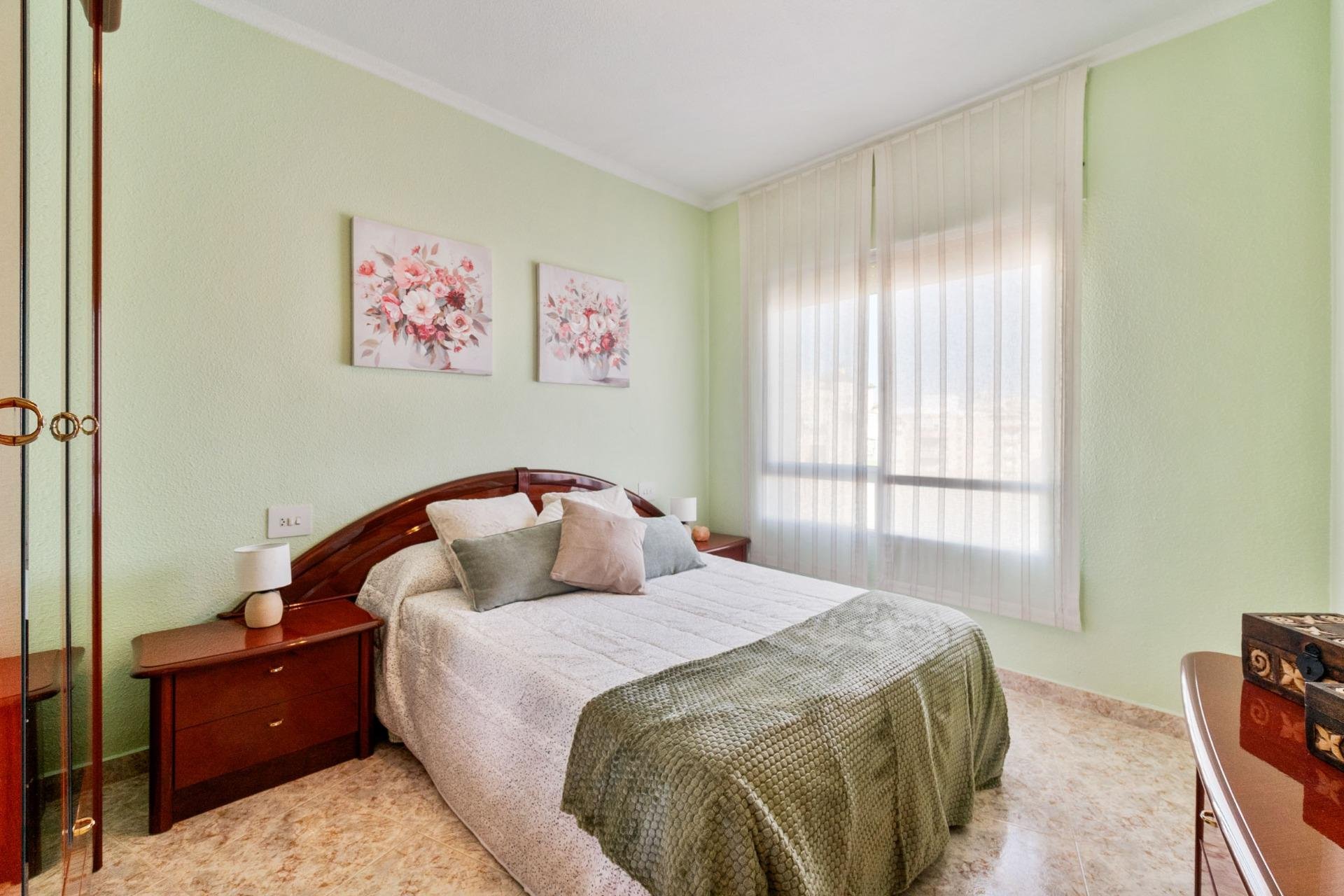 Resale - Apartment -
Torrevieja
