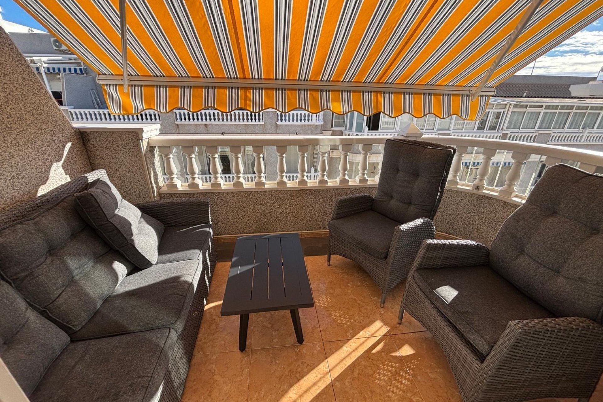 Resale - Apartment -
Torrevieja