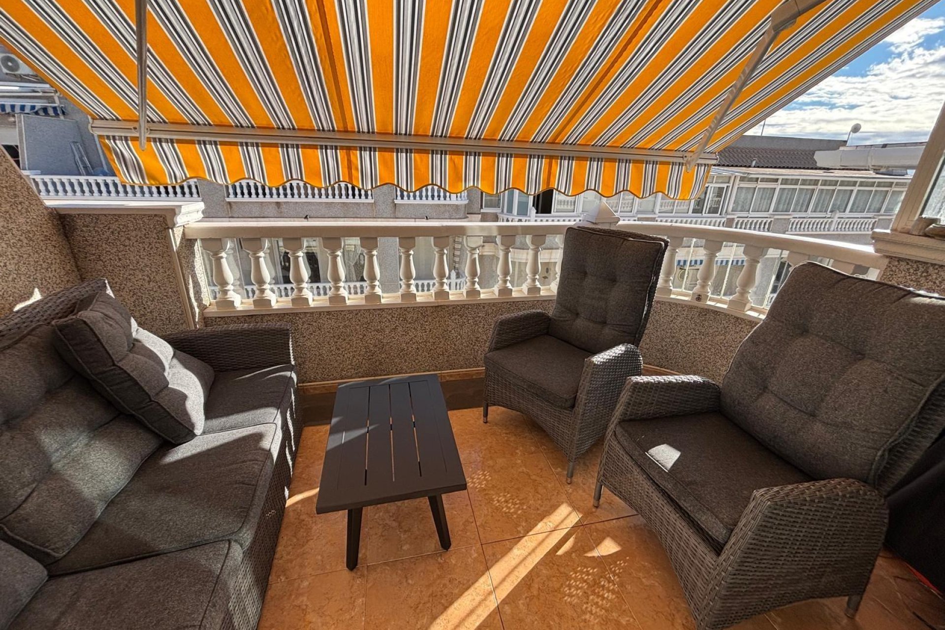 Resale - Apartment -
Torrevieja