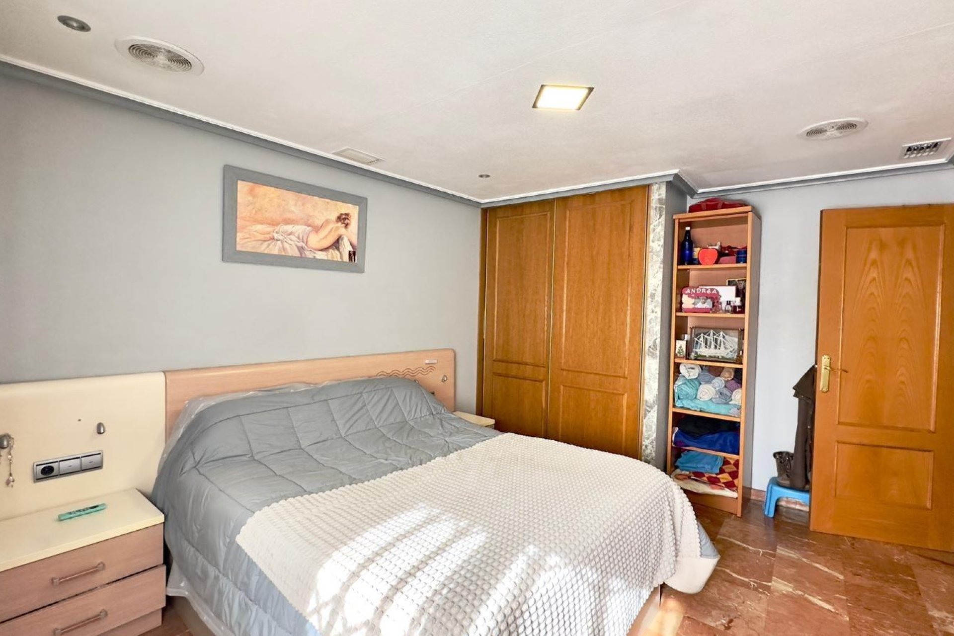 Resale - Apartment -
Torrevieja