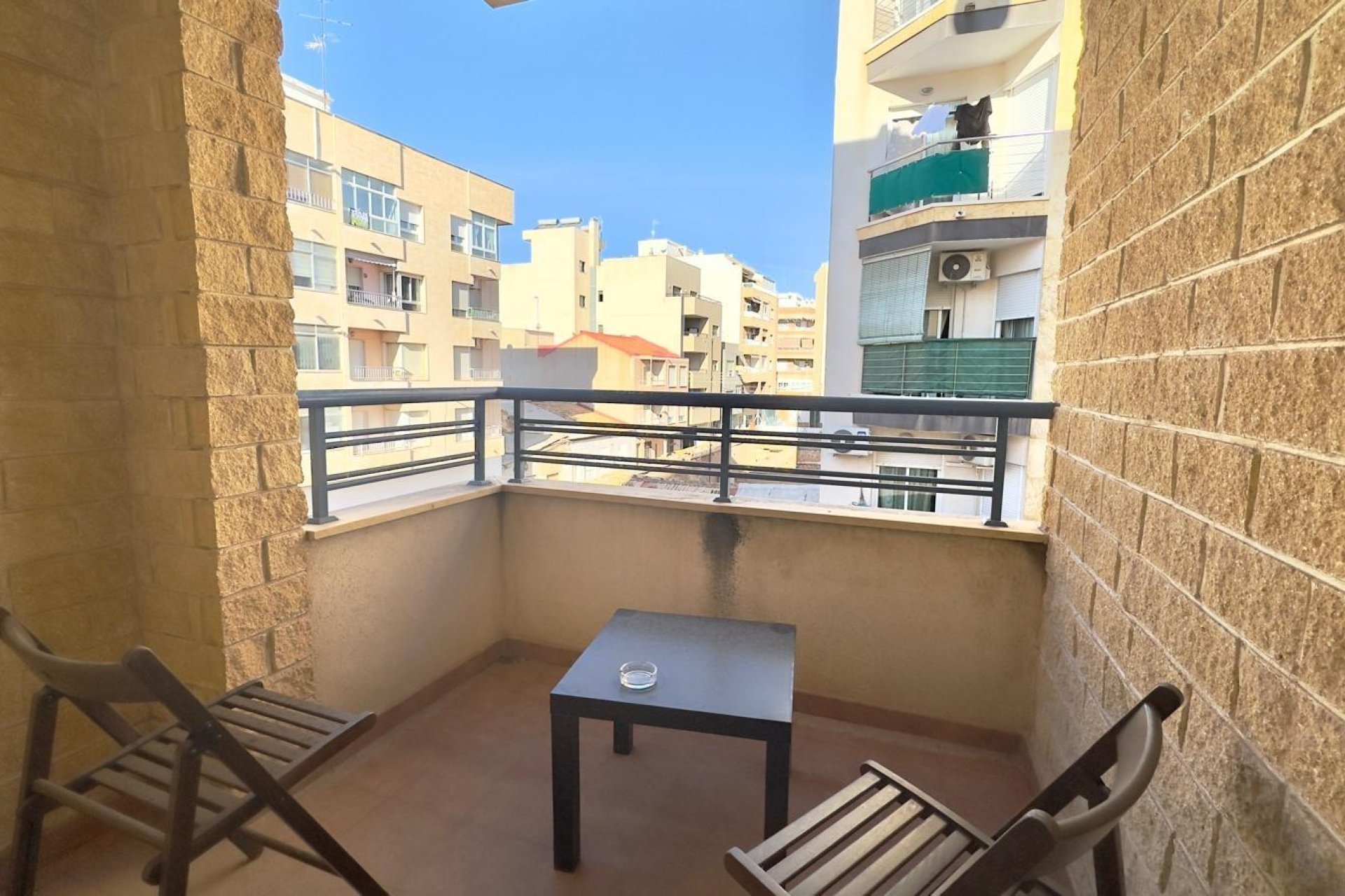 Resale - Apartment -
Torrevieja