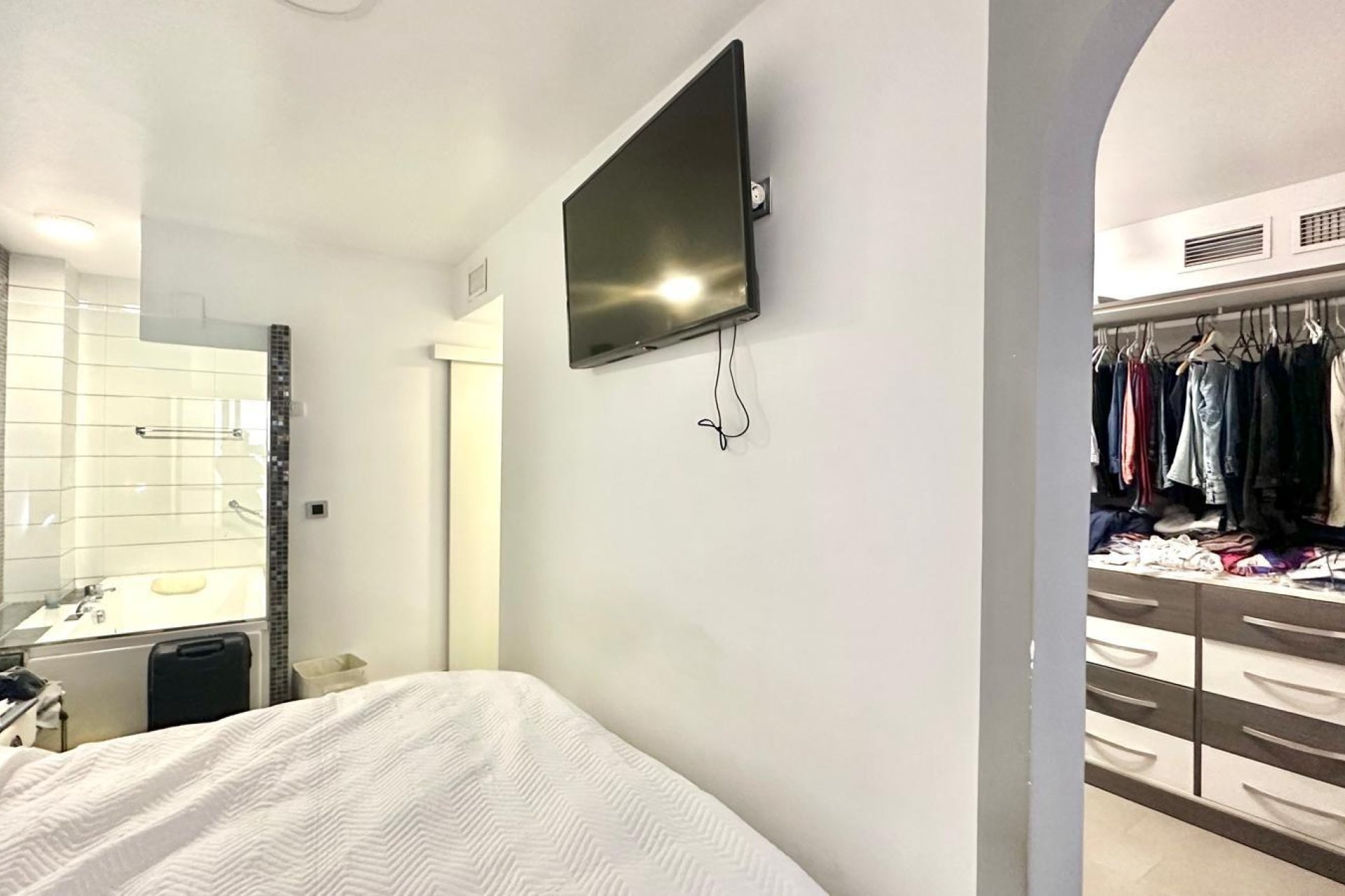 Resale - Apartment -
Torrevieja