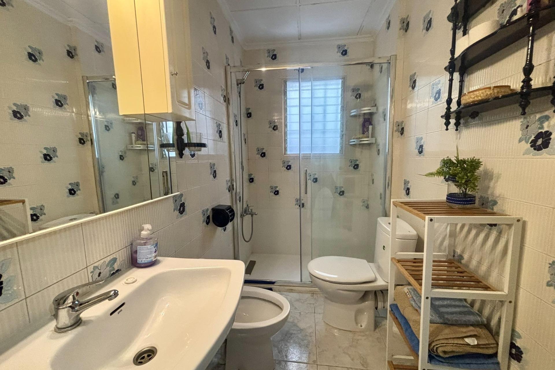 Resale - Apartment -
Torrevieja