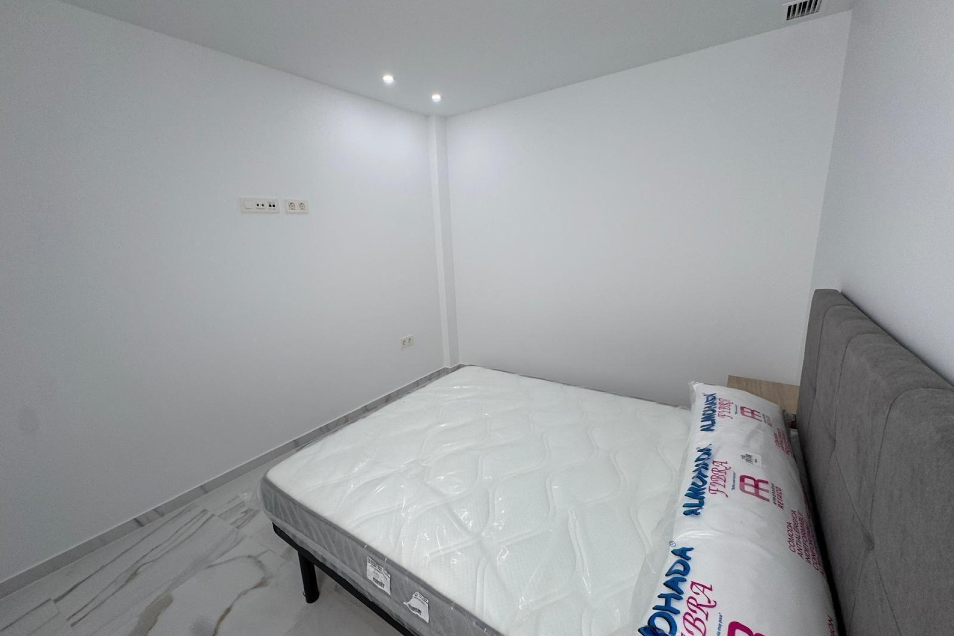 Resale - Apartment -
Torrevieja