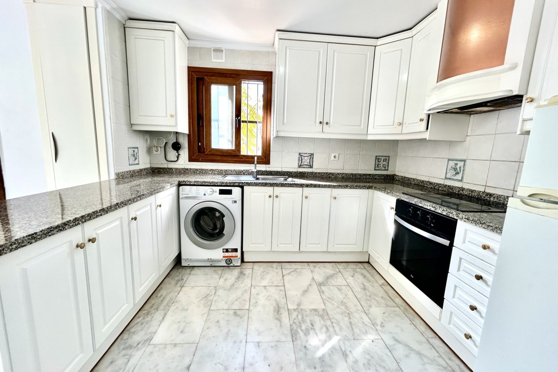 Resale - Apartment -
Villamartin - Costa Blanca