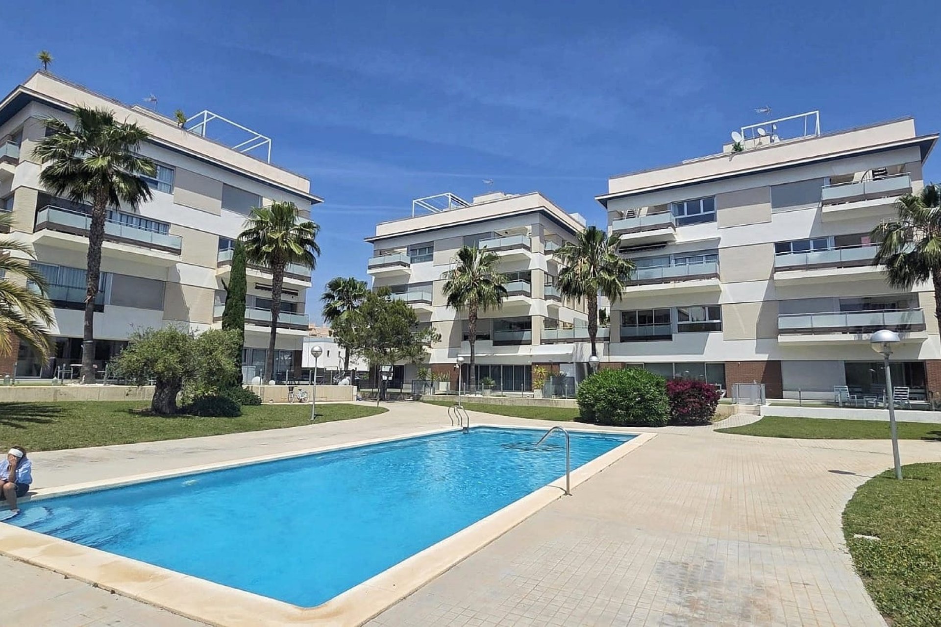 Resale - Apartment -
Villamartin - Costa Blanca
