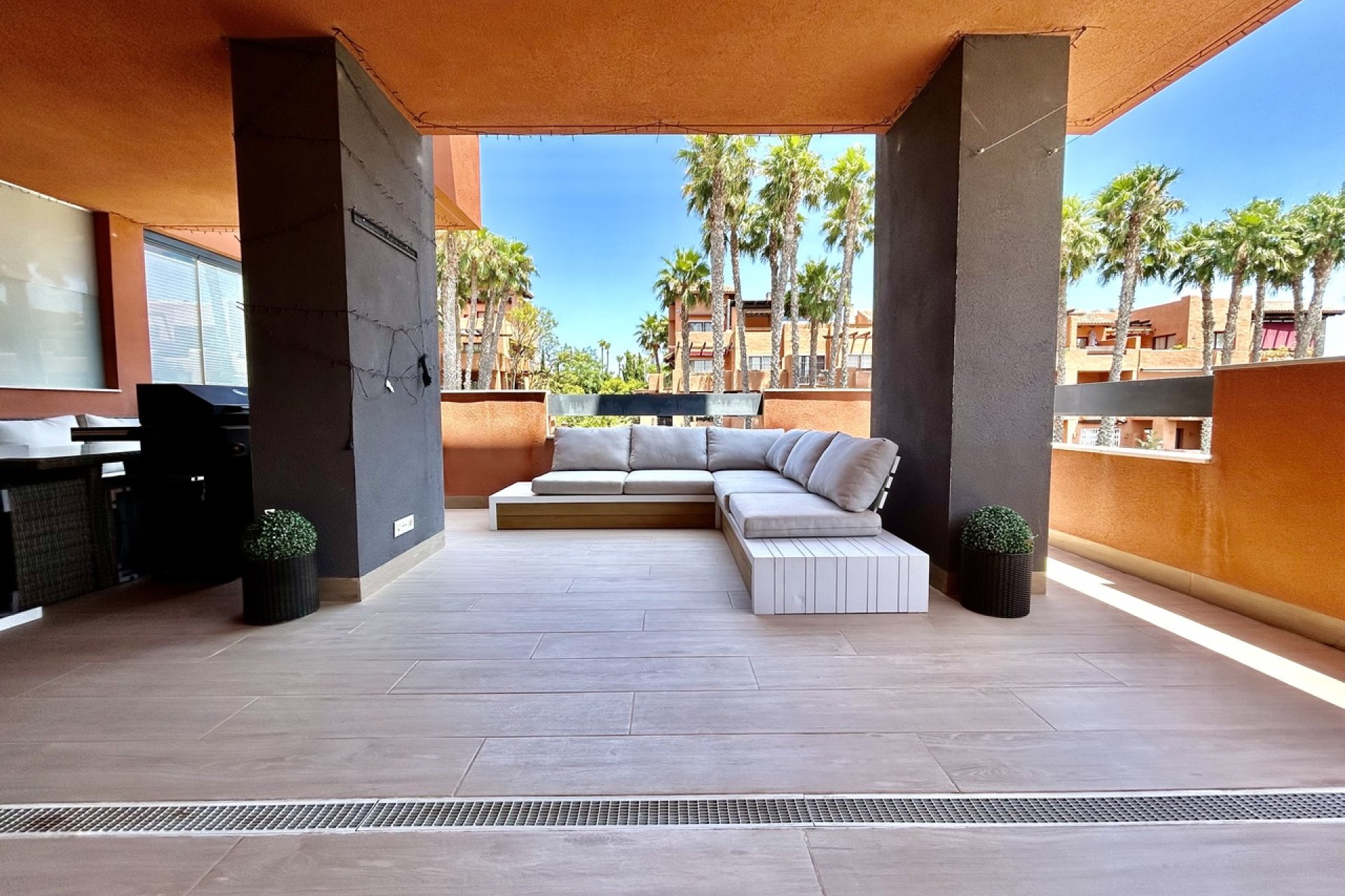 Resale - Apartment -
Villamartin - Costa Blanca