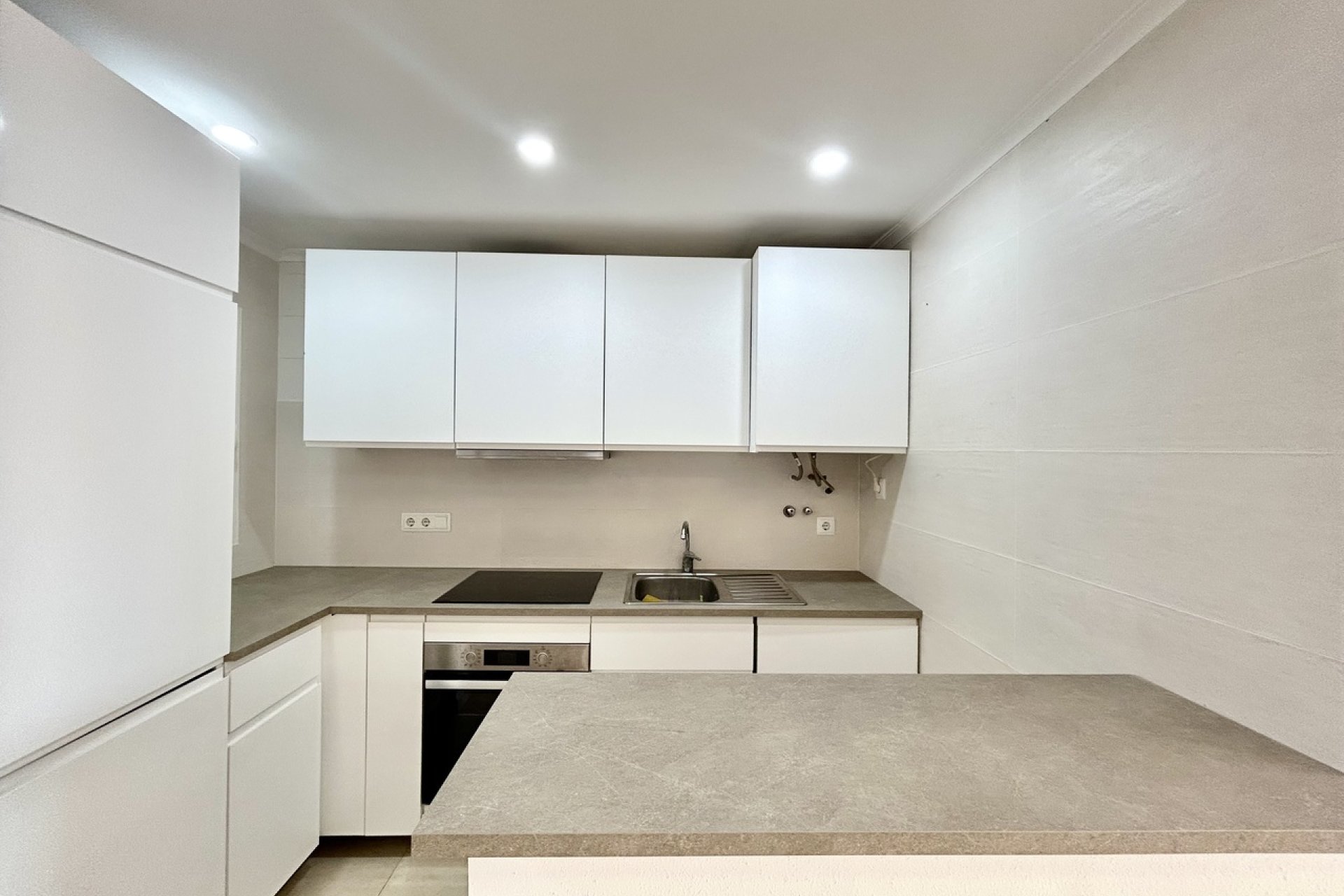 Resale - Apartment -
Villamartin - Costa Blanca
