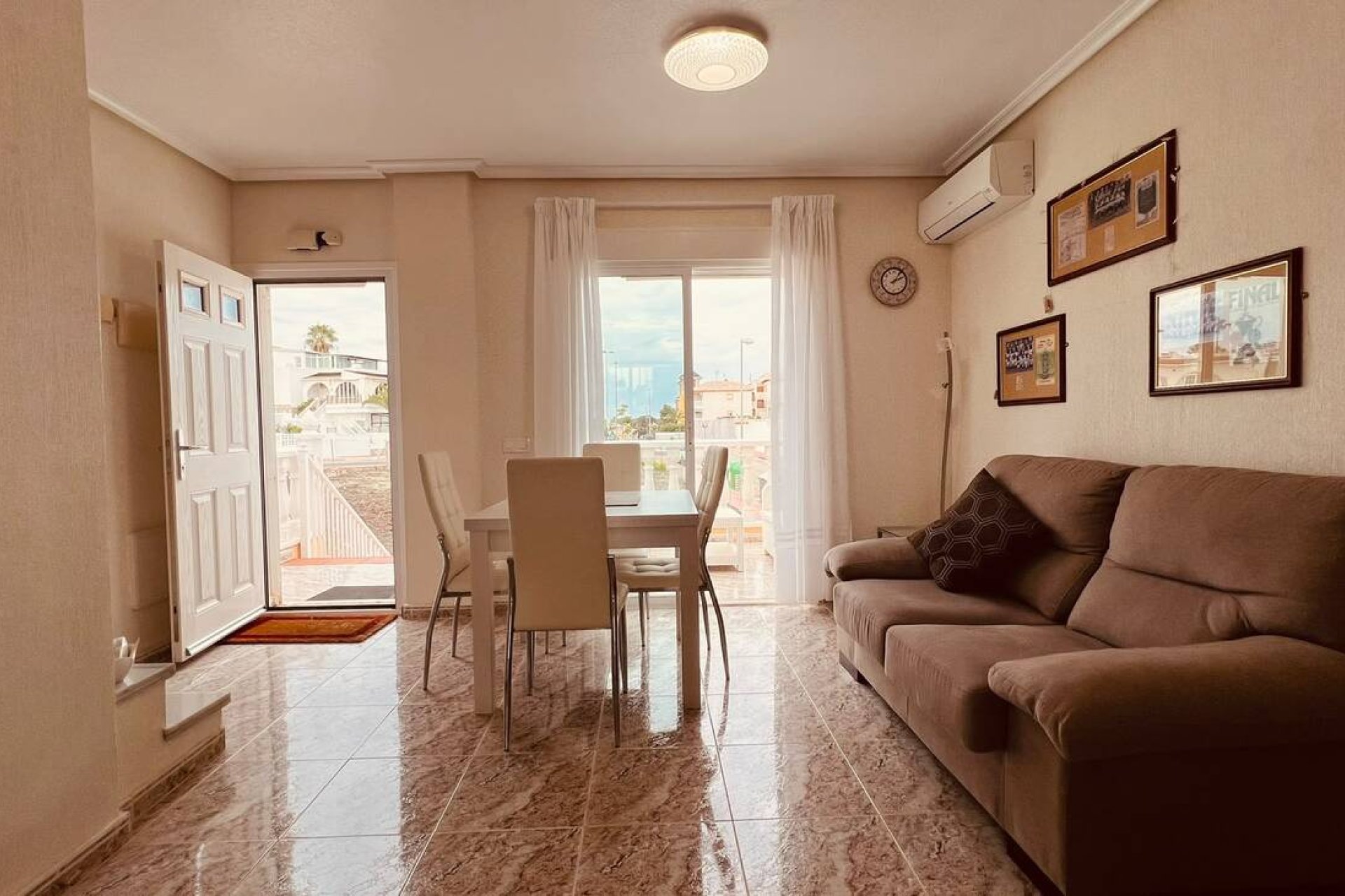 Resale - Apartment -
Villamartin - Costa Blanca