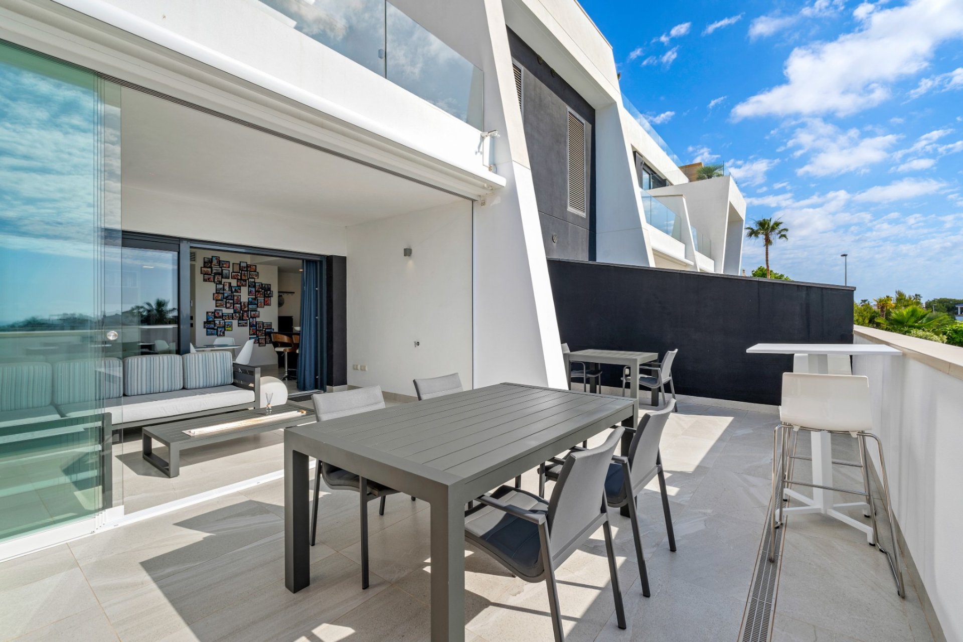 Resale - Apartment -
Villamartin - Costa Blanca