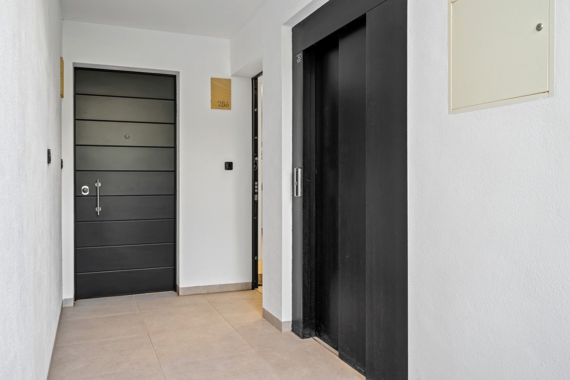 Resale - Apartment -
Villamartin - Costa Blanca