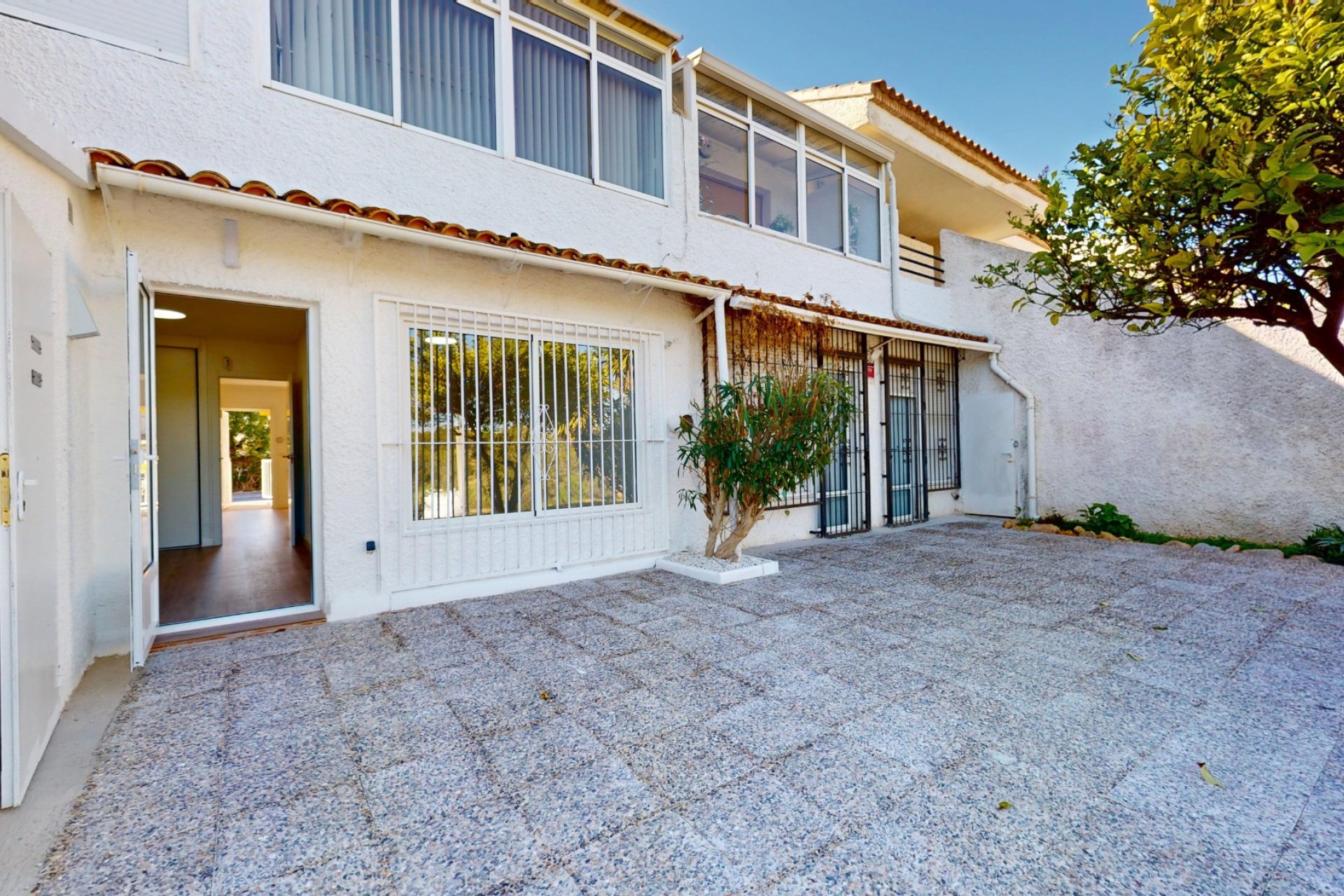 Resale - Apartment -
Villamartin - Costa Blanca