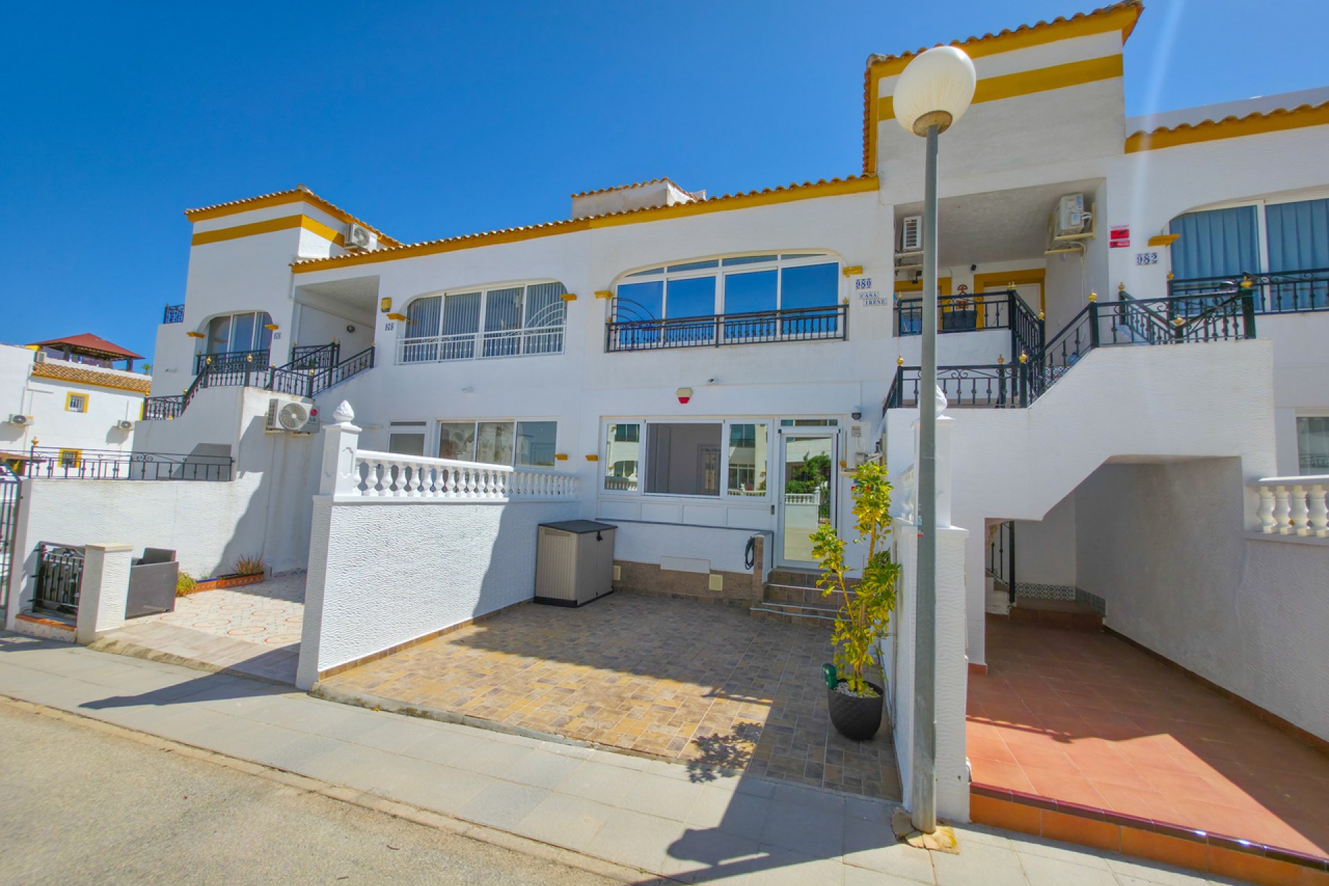 Resale - Apartment -
Vistabella Golf Entre Naranjos - Inland