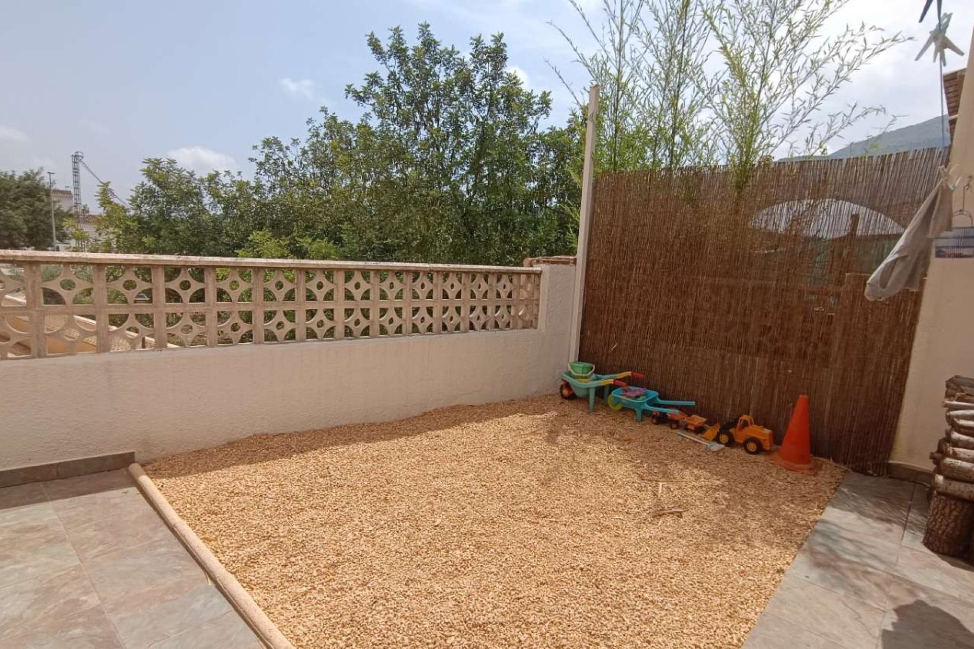 Resale - Bungalow -
Benigembla - Inland