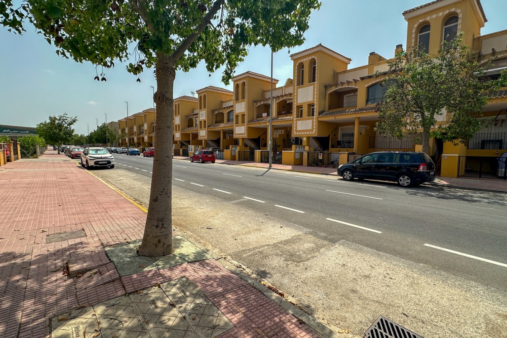 Resale - Bungalow -
Daya Nueva - Costa Blanca