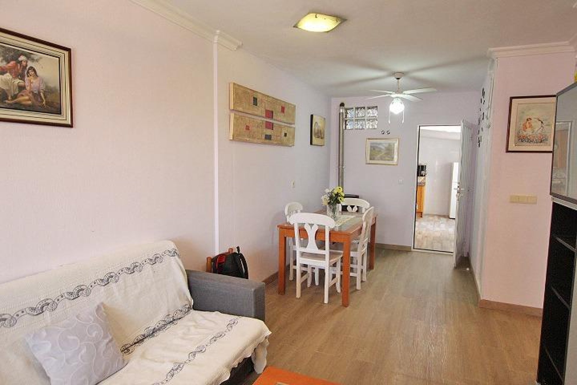 Resale - Bungalow -
Guardamar del Segura - 03140