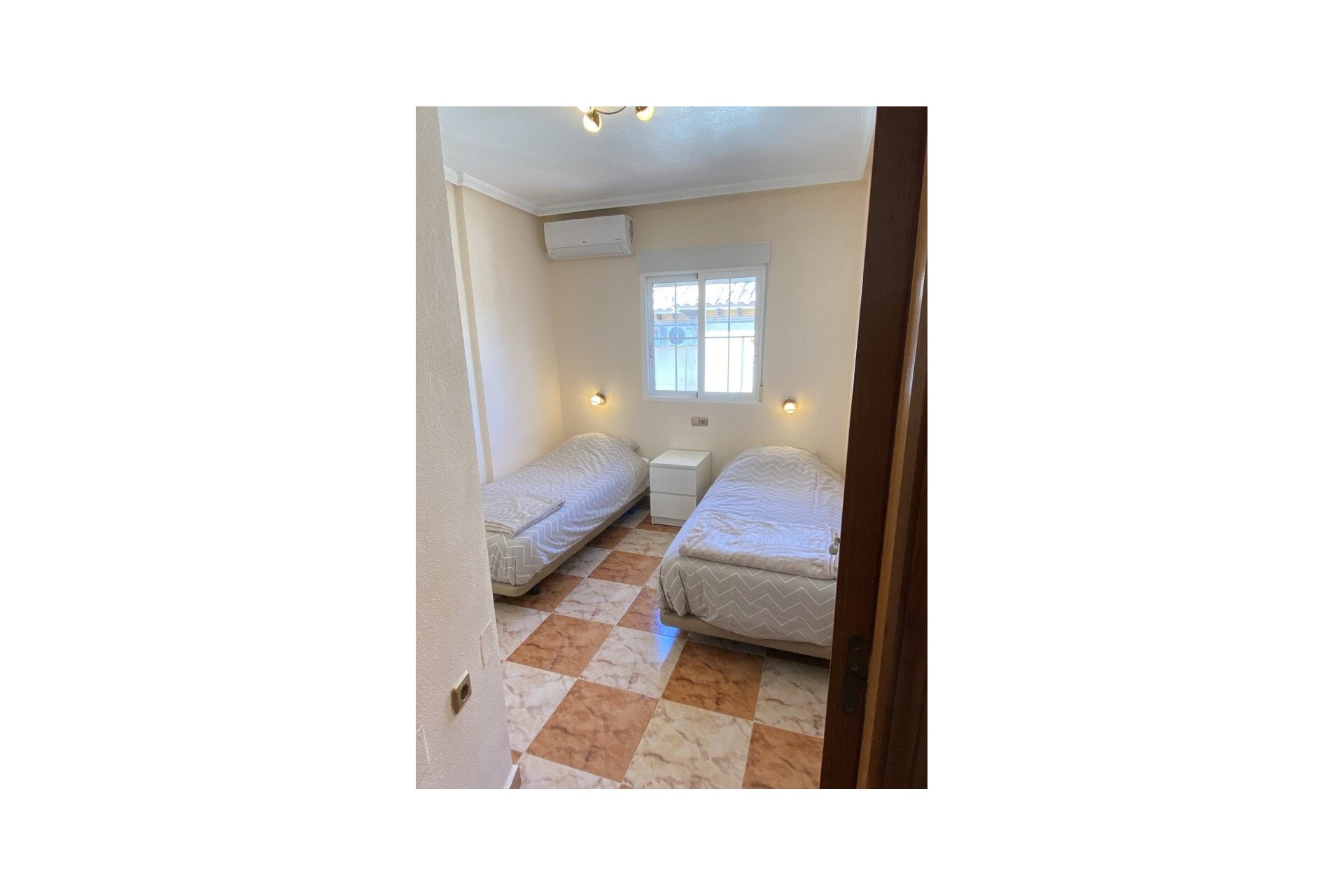 Resale - Bungalow -
Lomas de Caboroig - Costa Blanca
