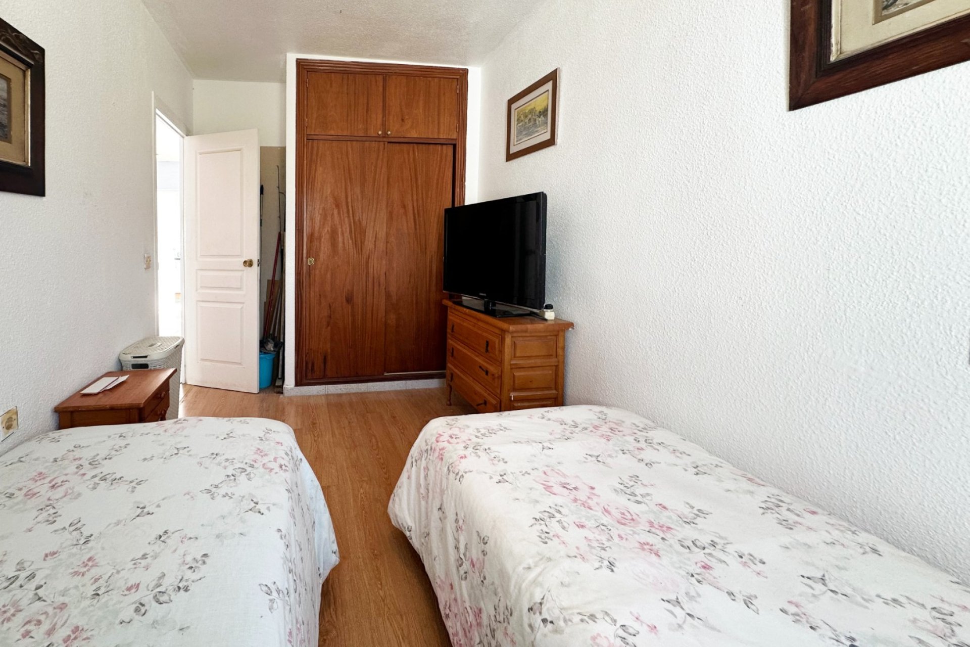 Resale - Bungalow -
Orihuela Costa - Costa Blanca