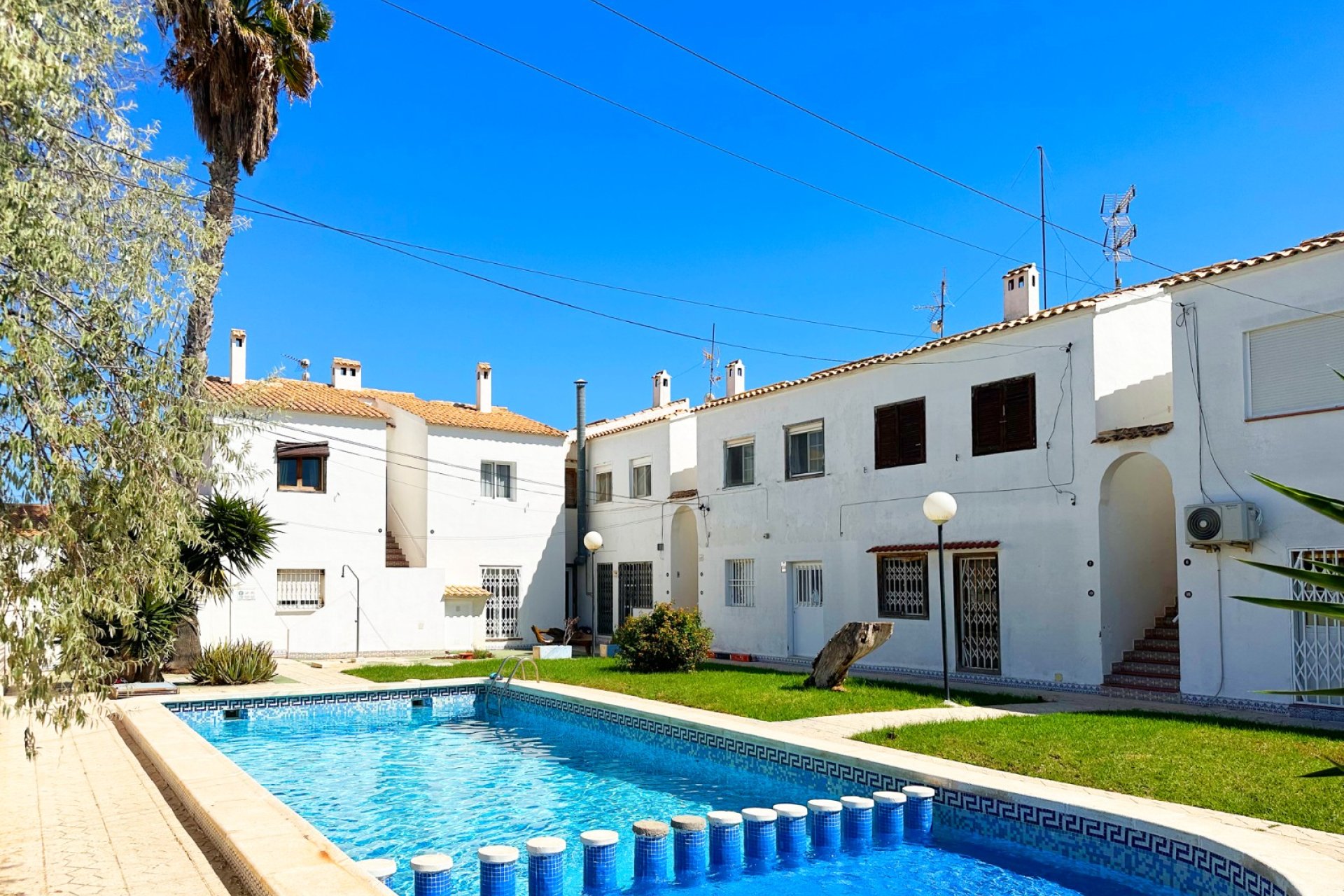 Resale - Bungalow -
Orihuela Costa - Costa Blanca