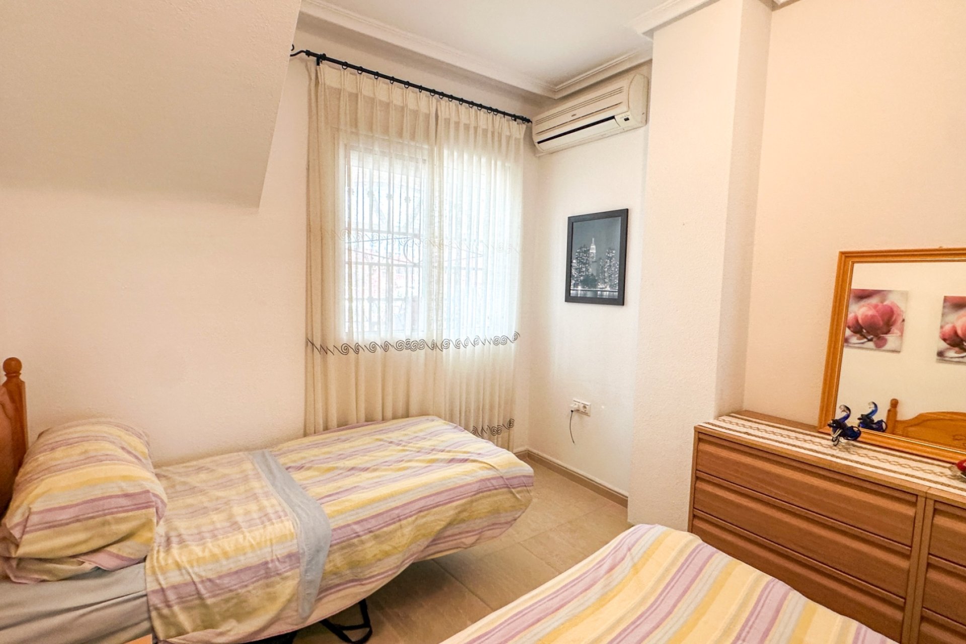 Resale - Bungalow -
Orihuela Costa - Costa Blanca