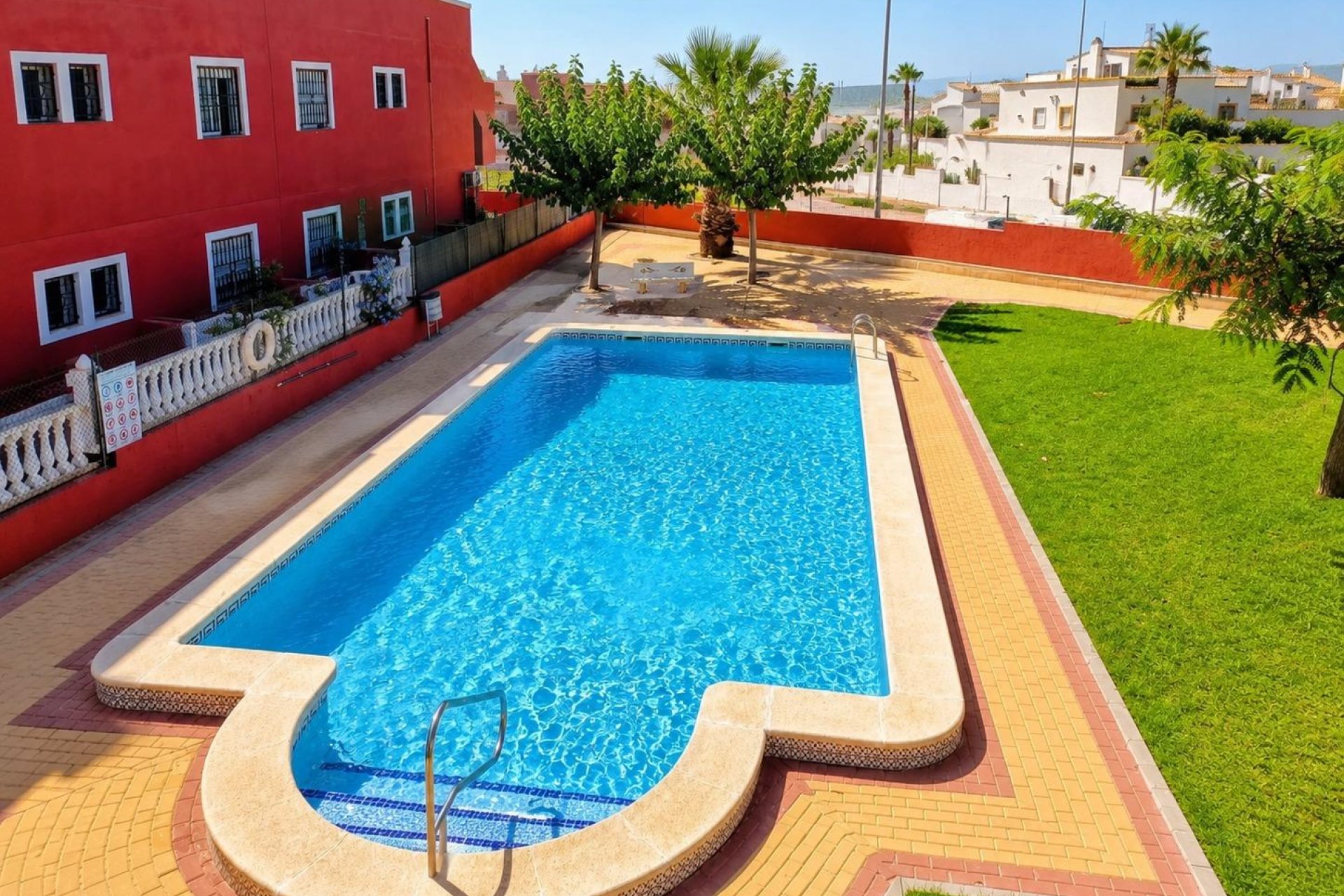 Resale - Bungalow -
Orihuela Costa - Costa Blanca