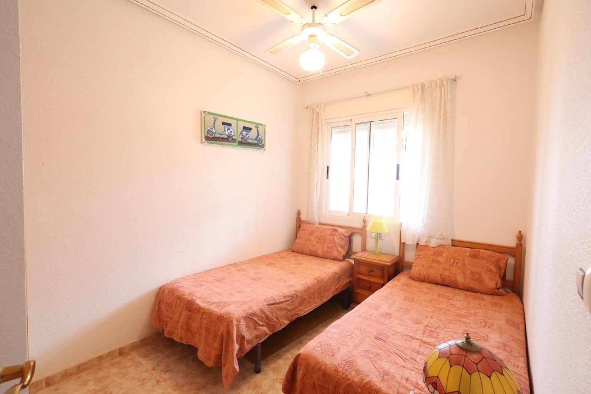 Resale - Bungalow -
Orihuela Costa - Costa Blanca