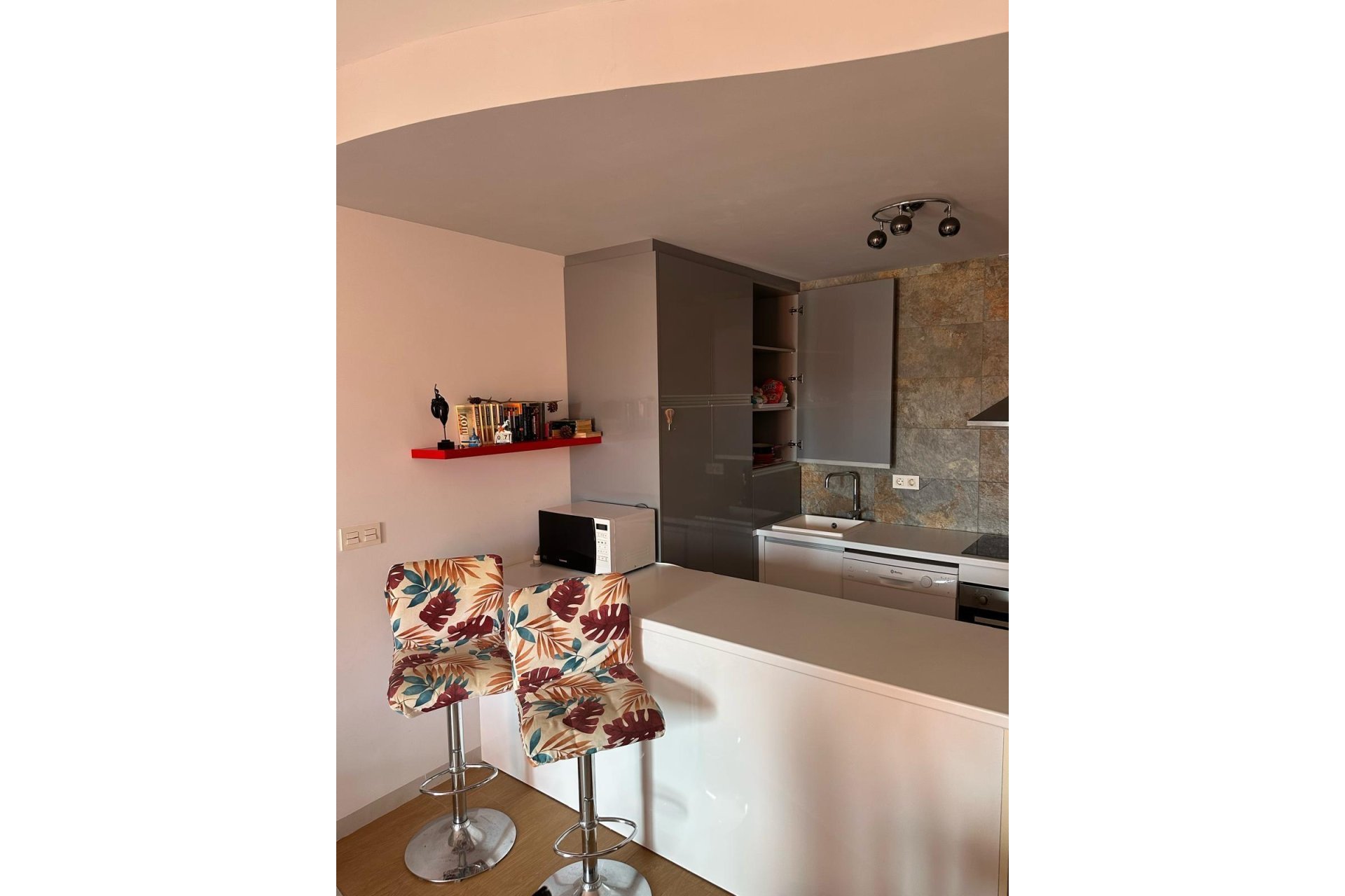 Resale - Bungalow -
Orihuela Costa - La Zenia