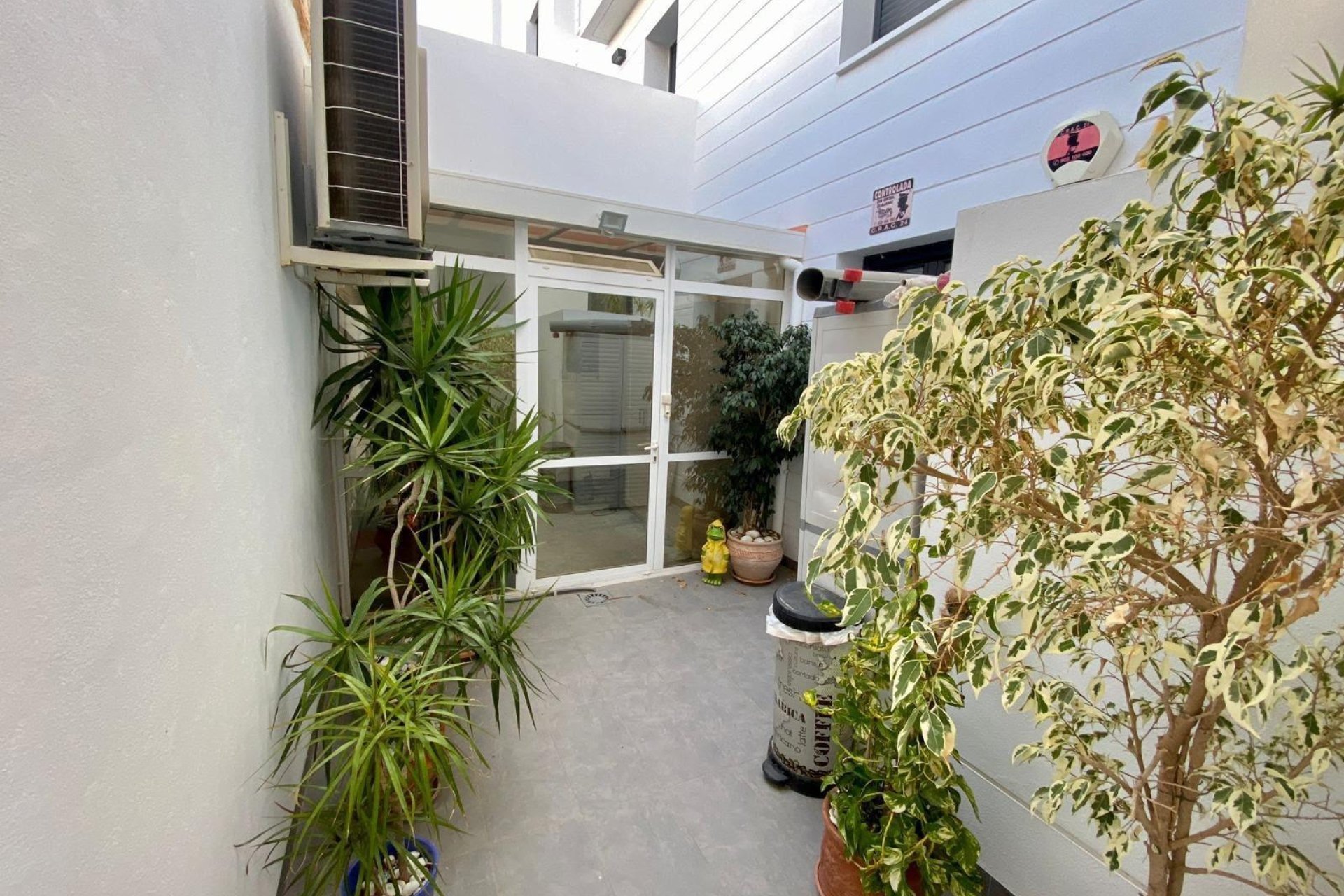Resale - Bungalow -
Orihuela Costa - Las Ramblas