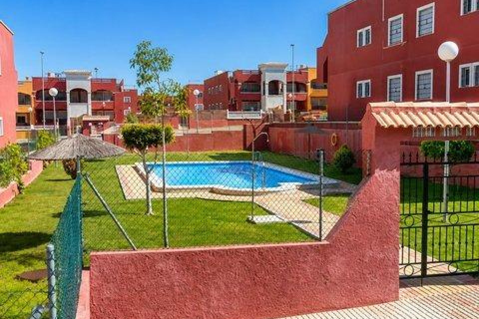 Resale - Bungalow -
Orihuela Costa - Los Altos